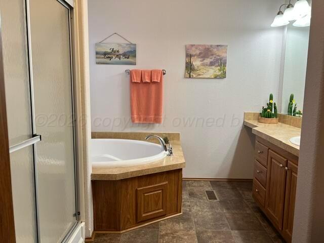 406 N Elm Street Property Photo 9
