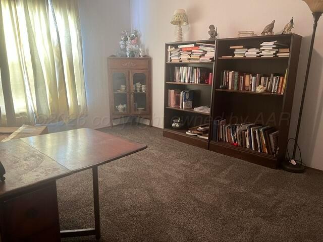 406 N Elm Street Property Photo 12