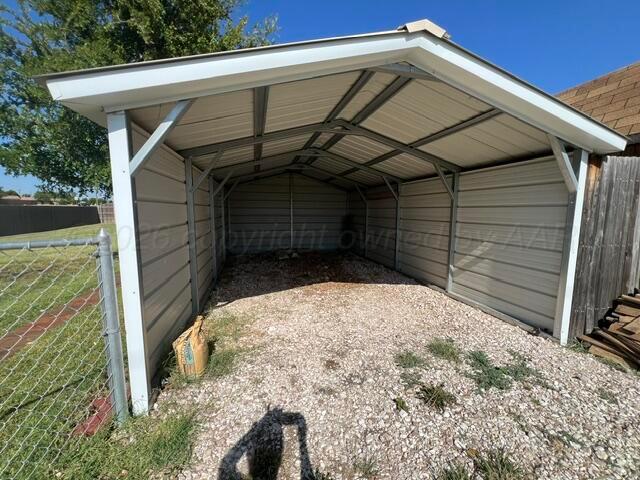 406 N Elm Street Property Photo 15
