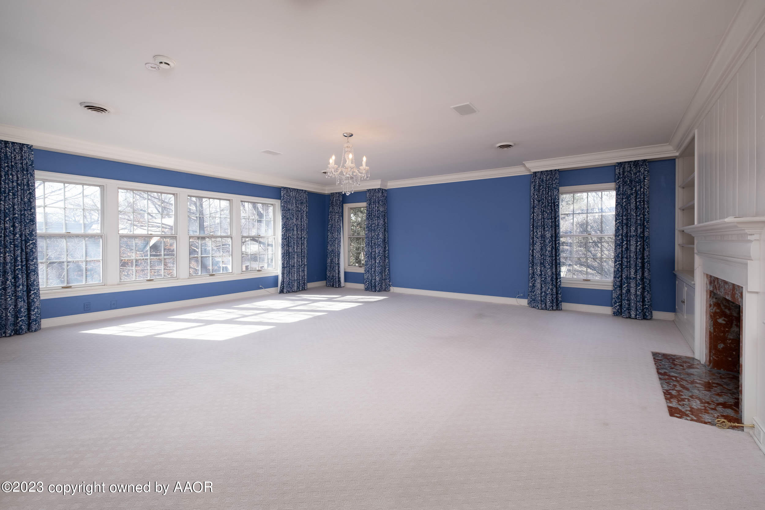 2802 S Hughes Street Property Photo 22