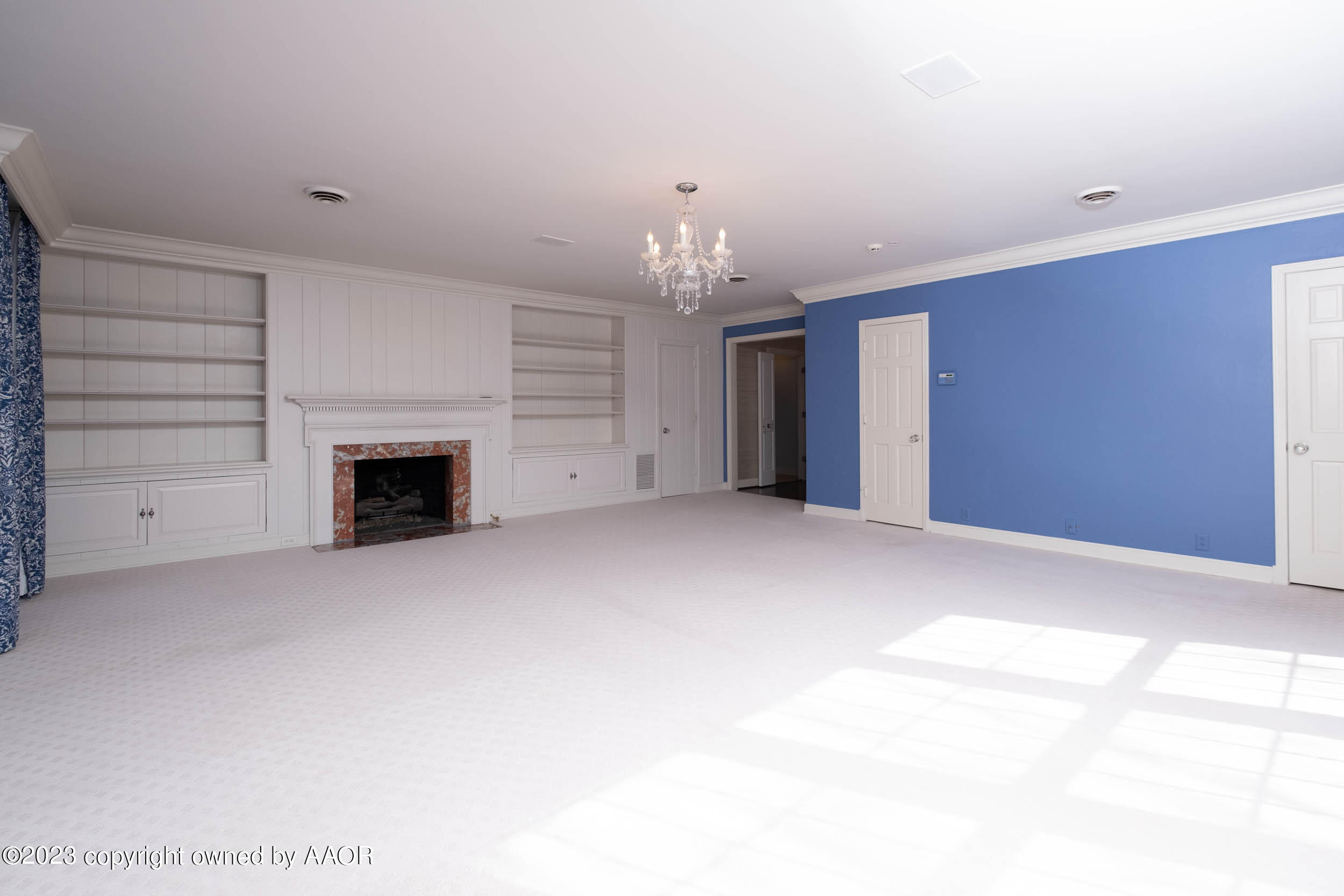 2802 S Hughes Street Property Photo 23