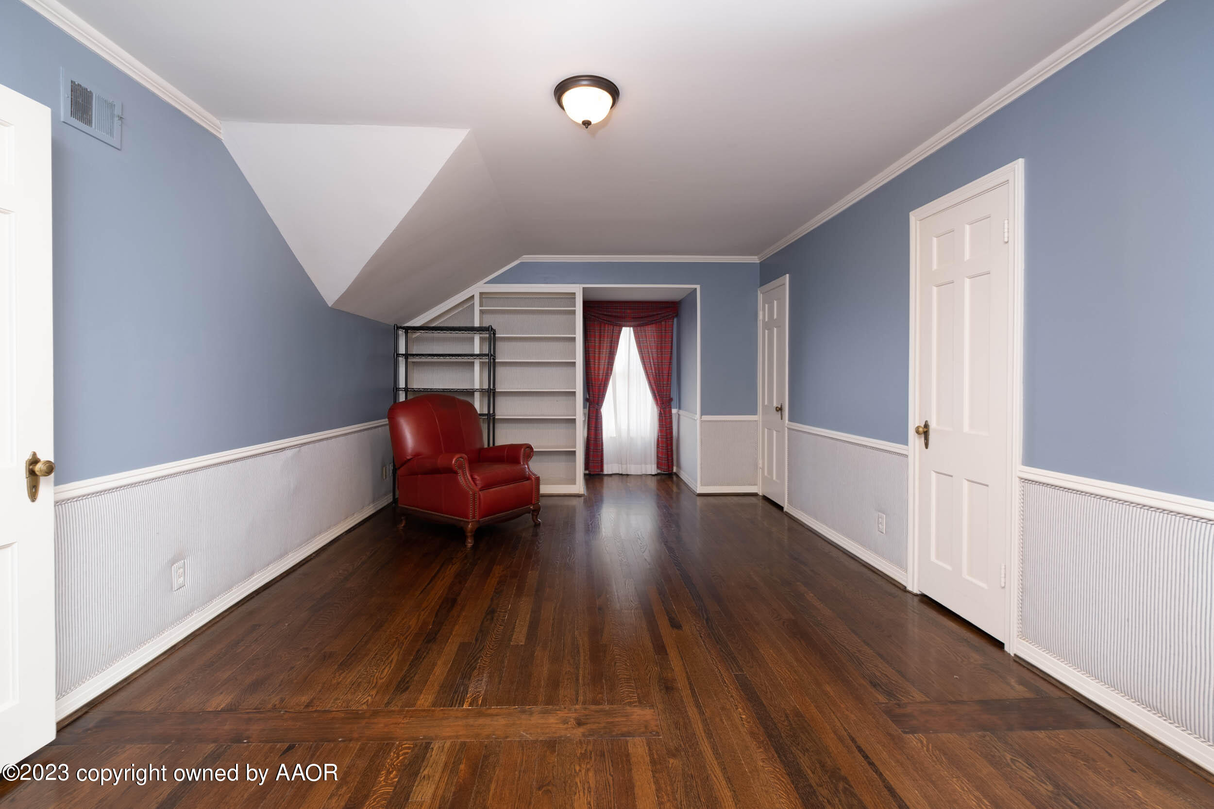 2802 S Hughes Street Property Photo 30