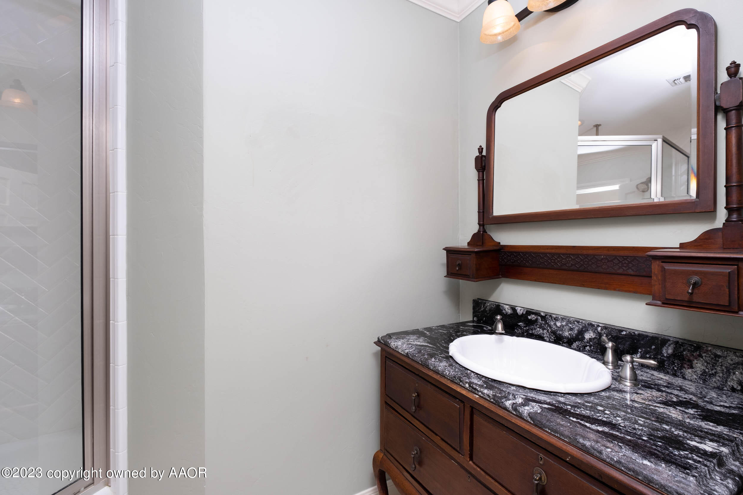 2802 S Hughes Street Property Photo 31