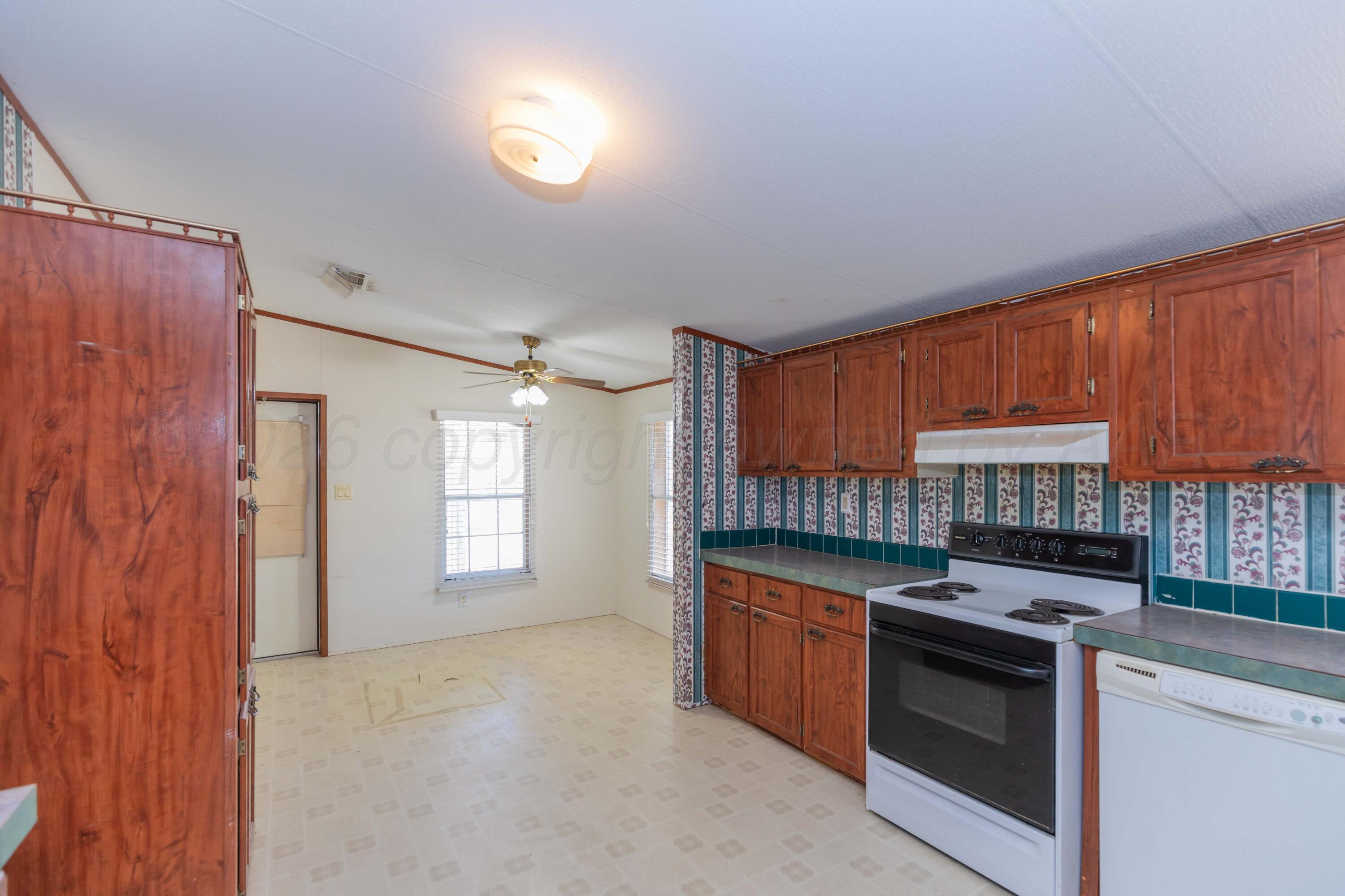 205 Nena Lane Property Photo 8