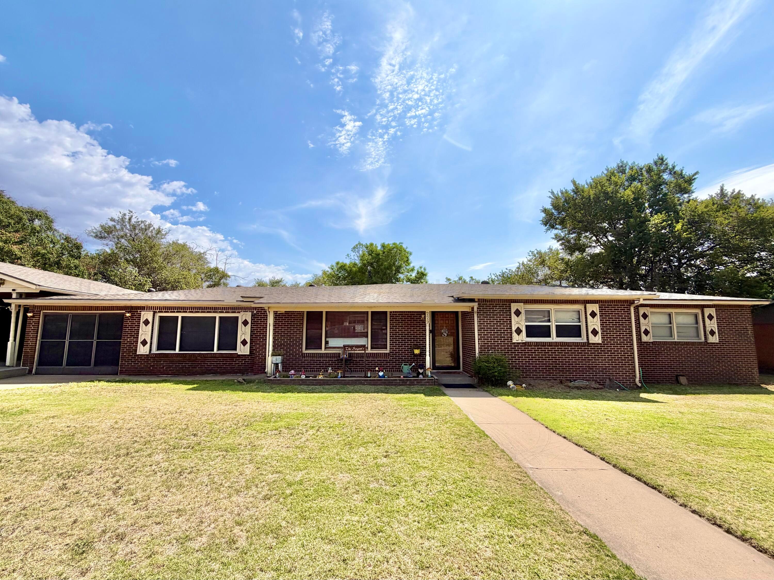229 Garrett Street Property Photo 1