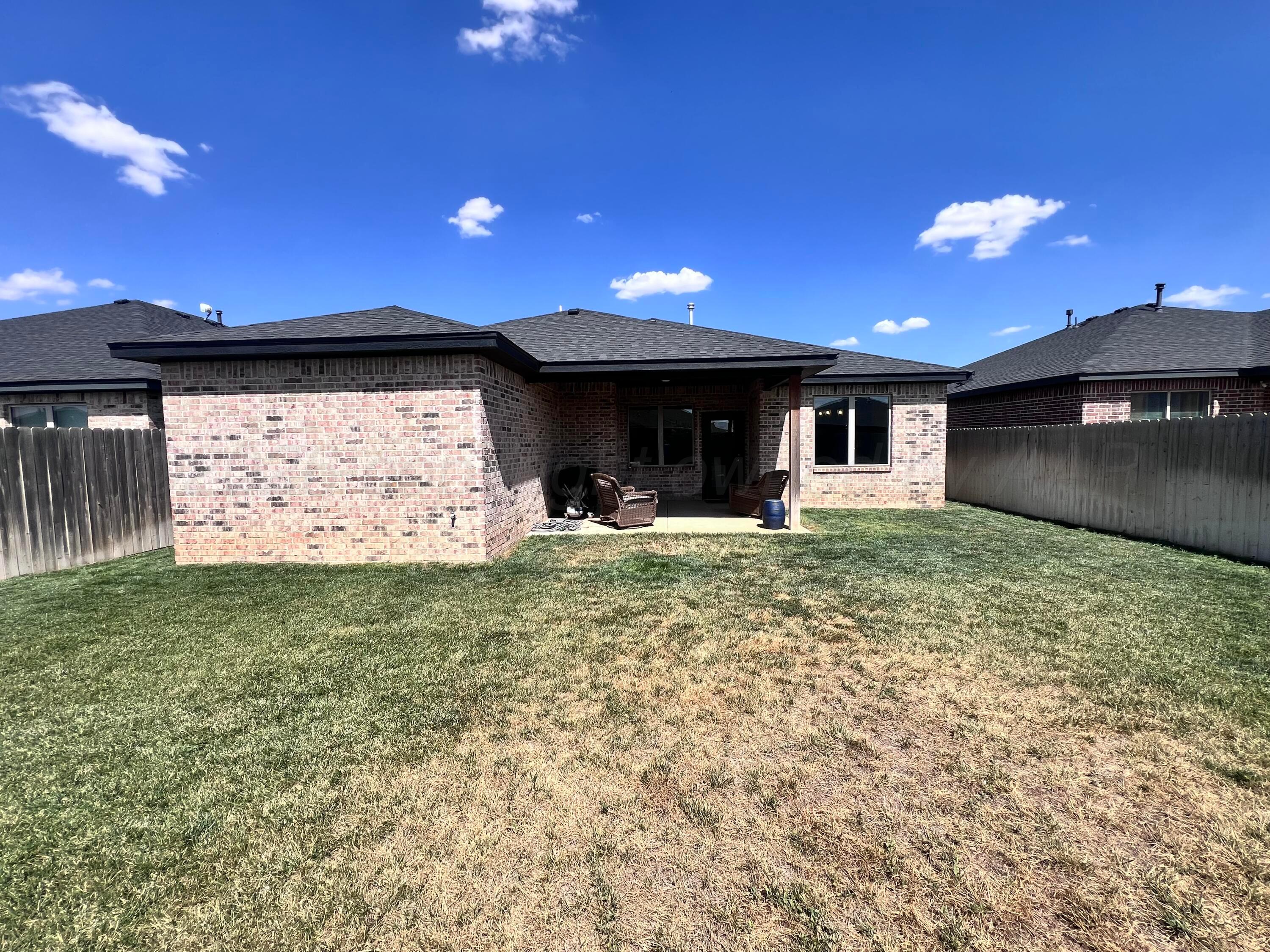 1128 Estacado Street Property Photo 4