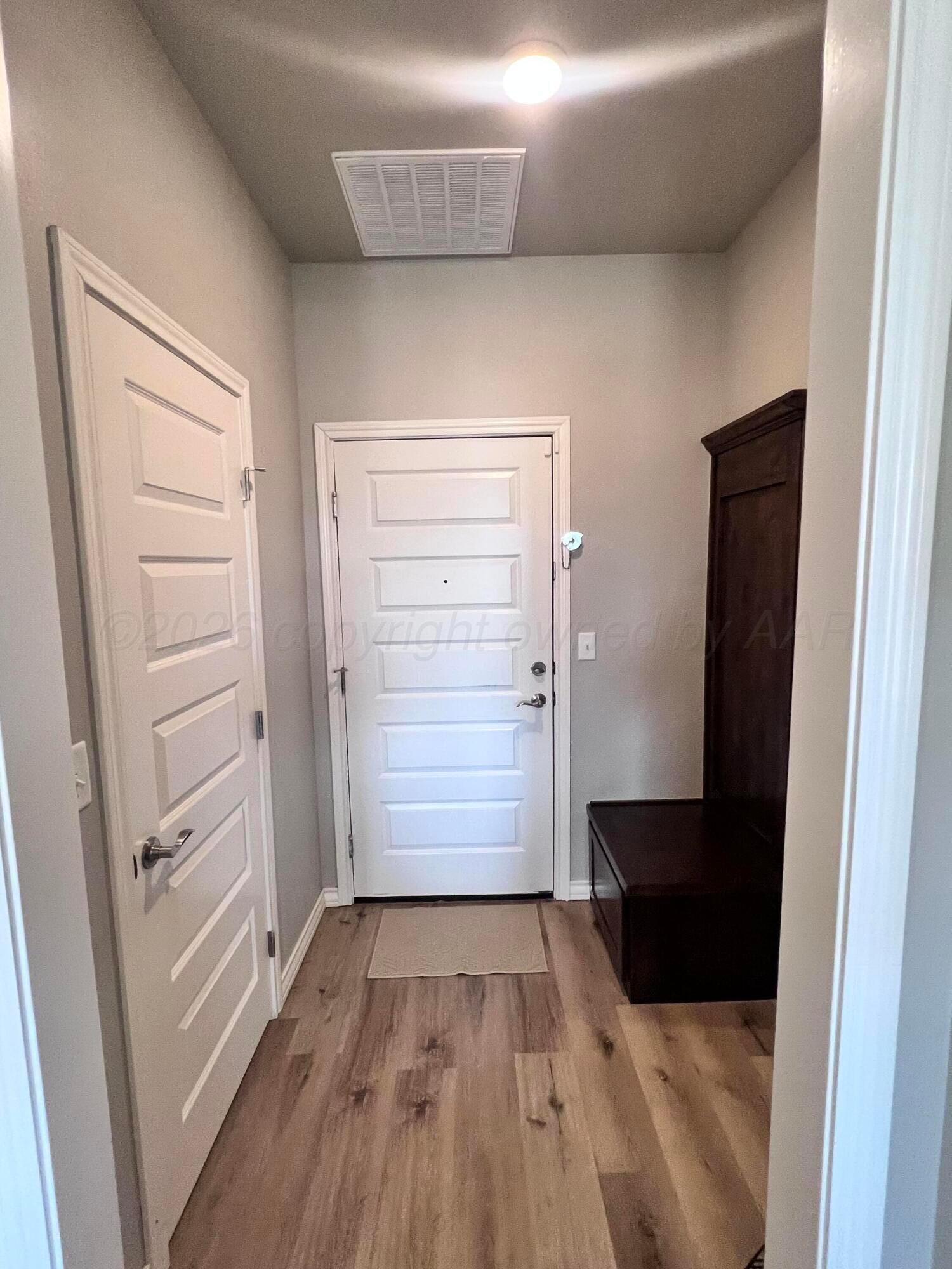 1128 Estacado Street Property Photo 12