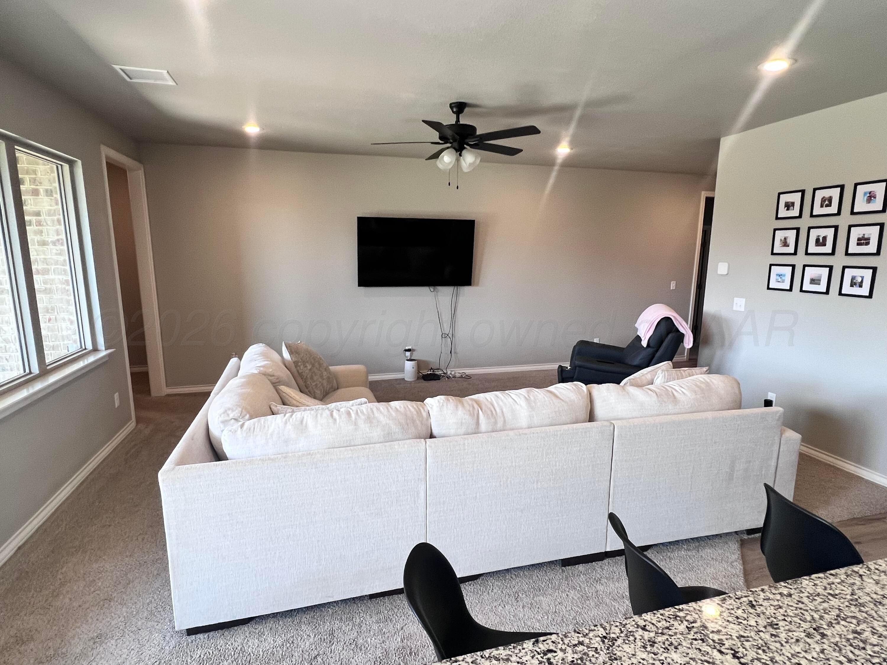 1128 Estacado Street Property Photo 17