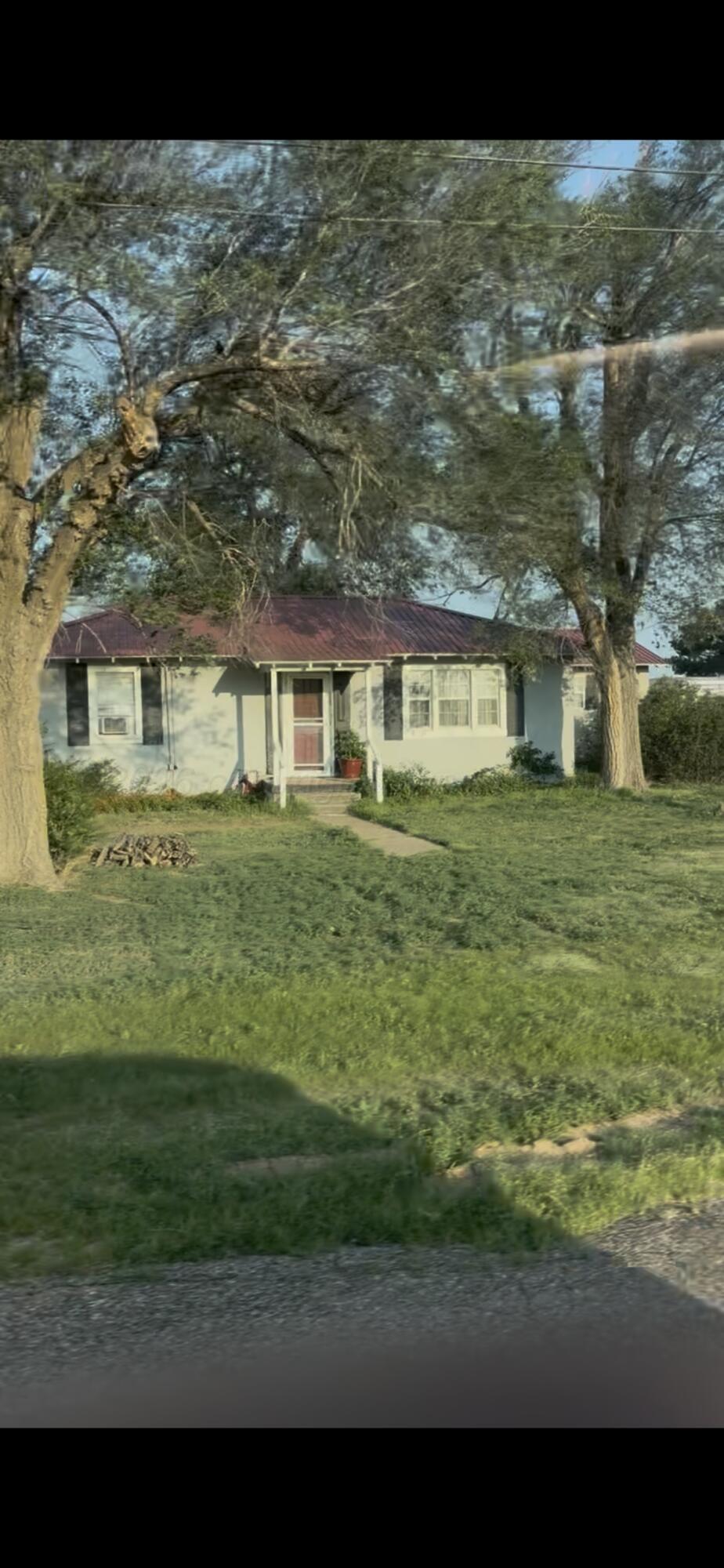 1900 Wills Street Property Photo 1