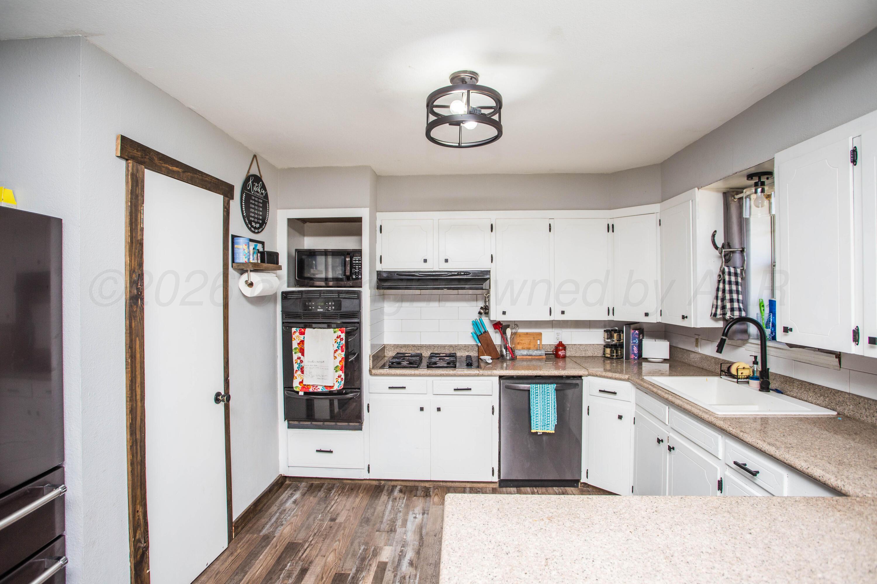 1005 N Dallas Avenue Property Photo 14