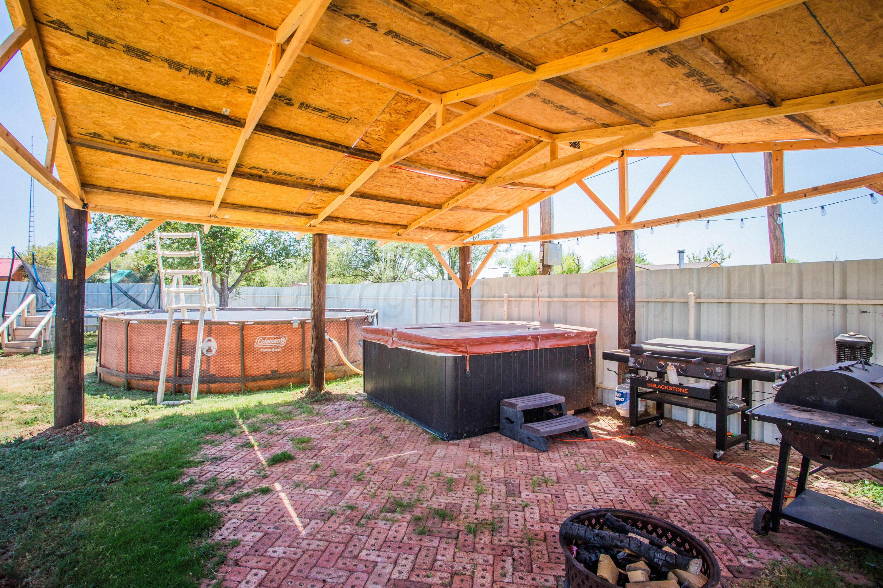 1005 N Dallas Avenue Property Photo 42