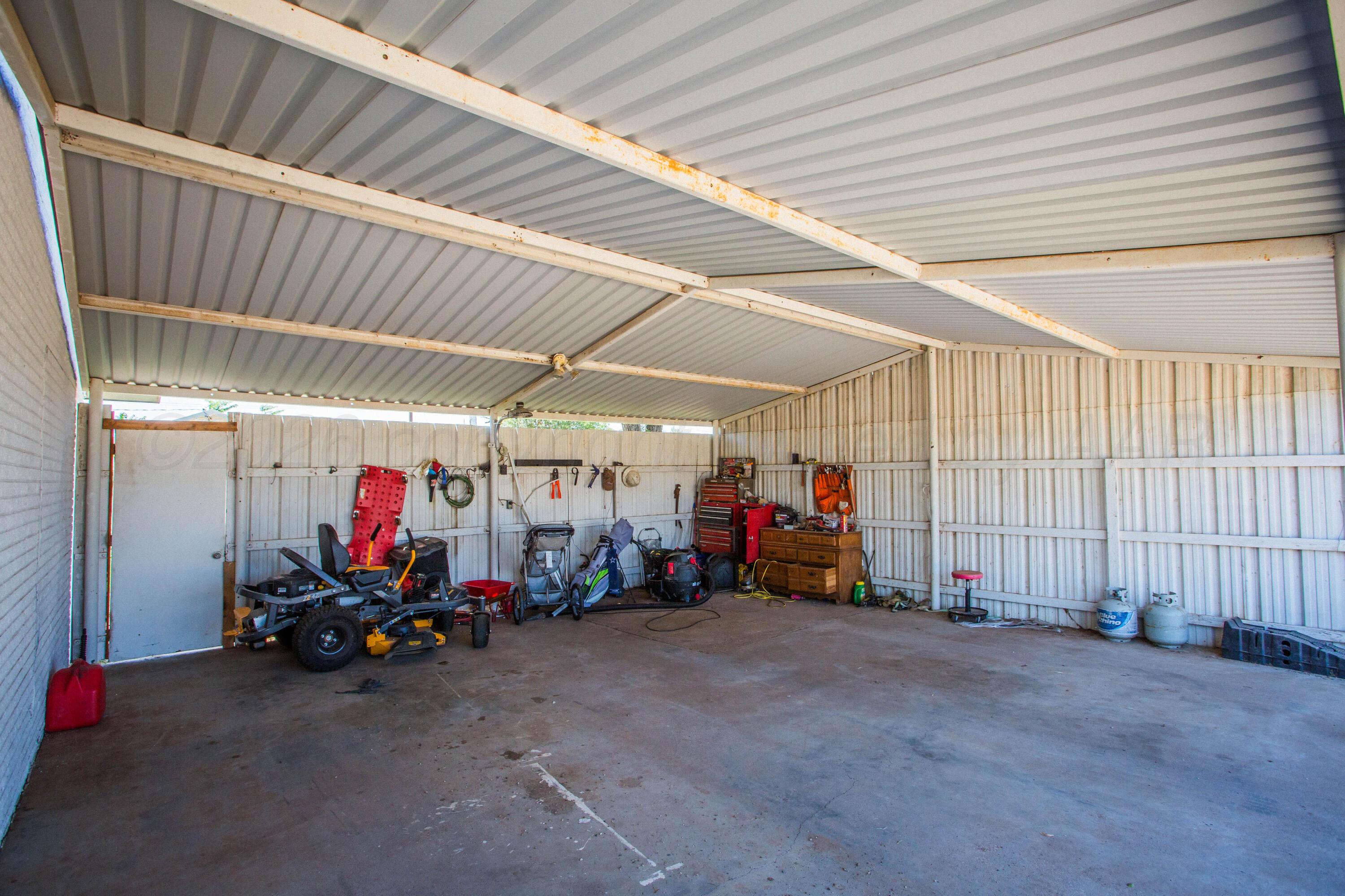 1005 N Dallas Avenue Property Photo 49