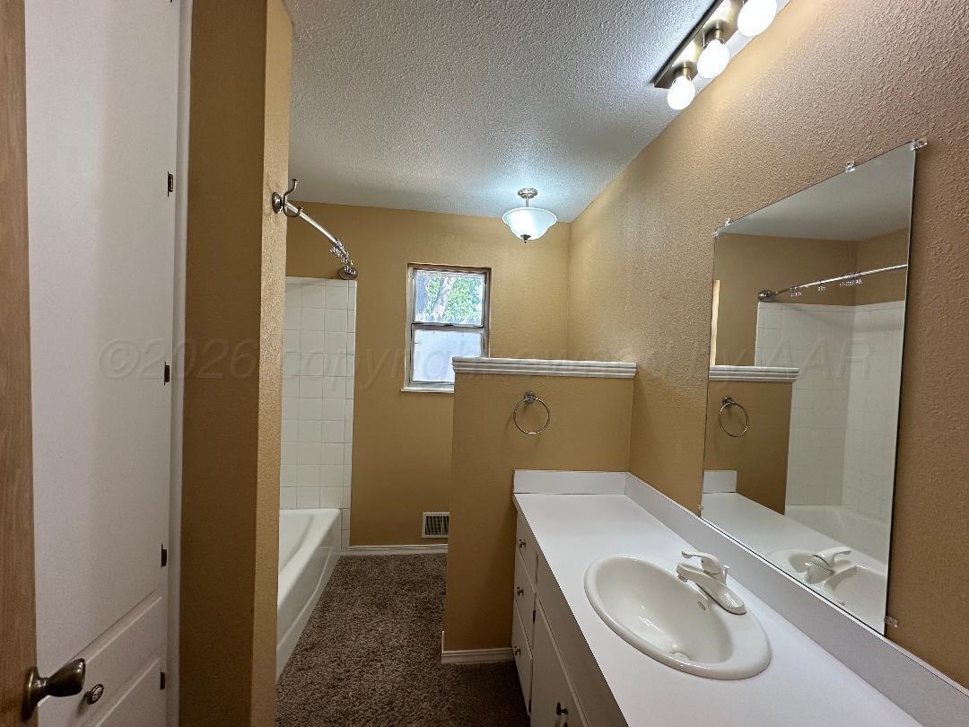 105 Bellaire Avenue Property Photo 19