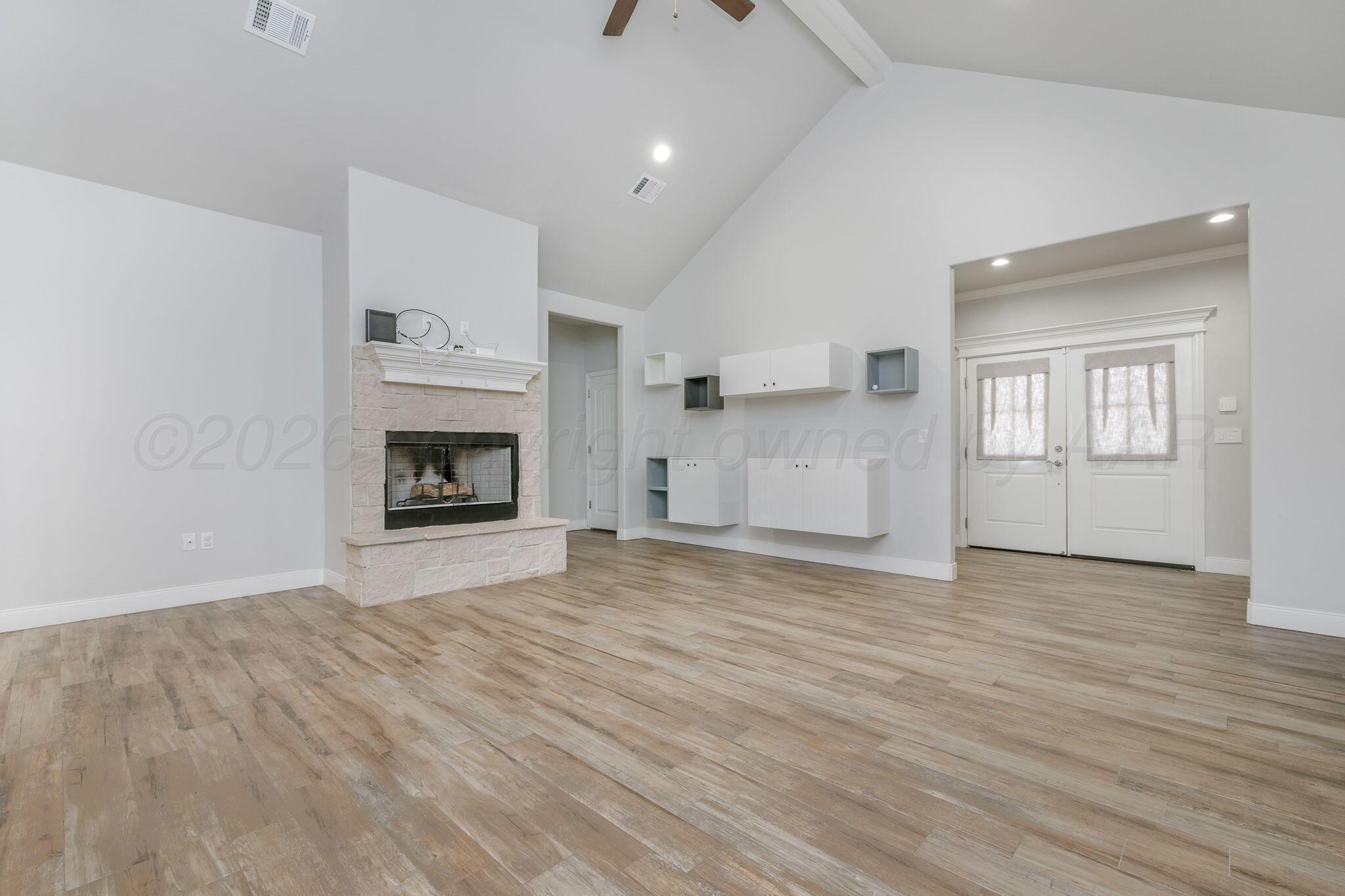 7602 Crestline Drive Property Photo 6