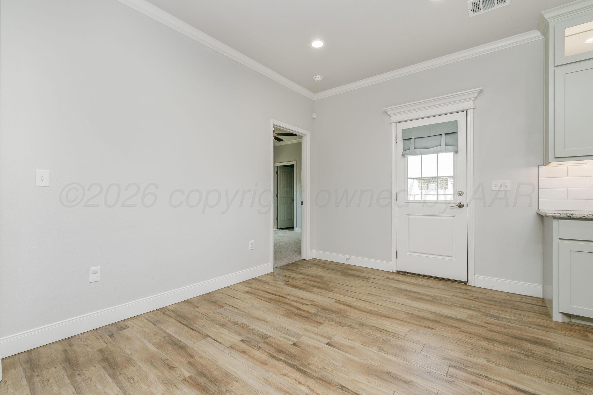 7602 Crestline Drive Property Photo 11