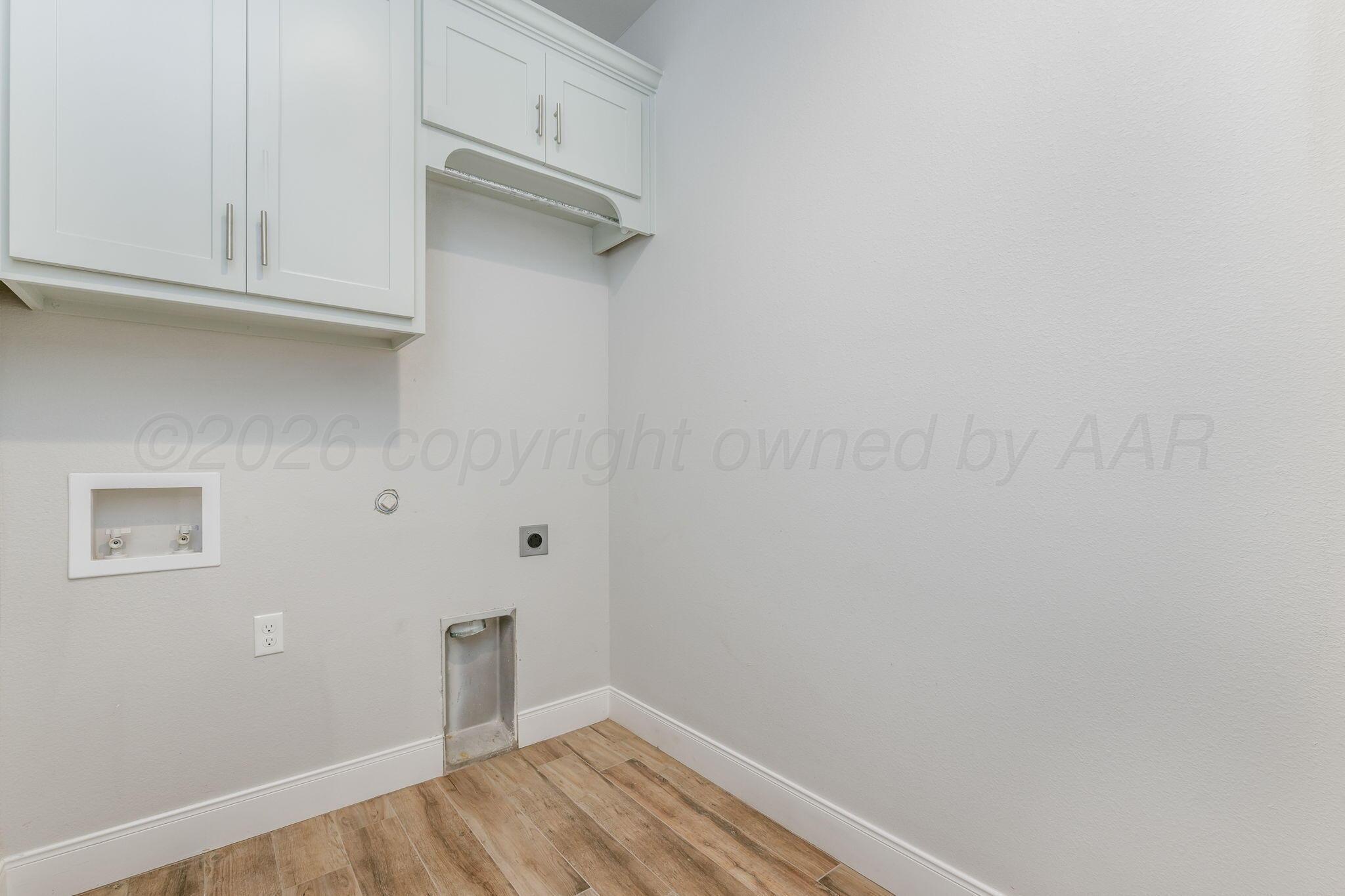 7602 Crestline Drive Property Photo 22