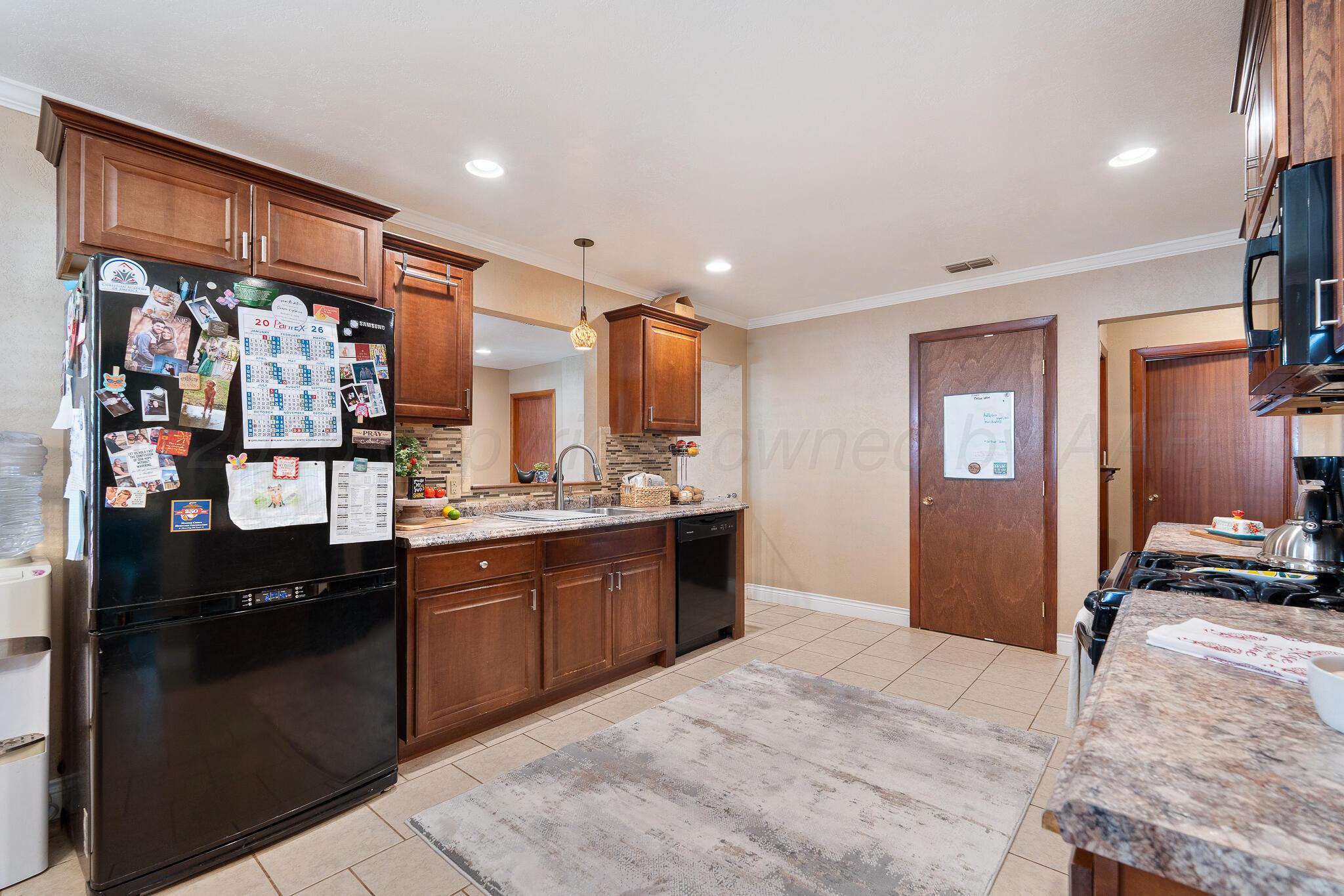 1103 Buena Vista Property Photo 9