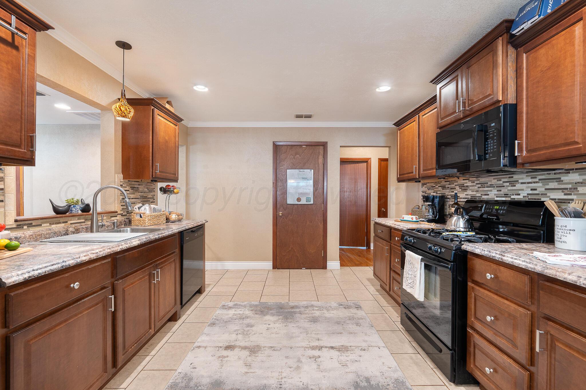 1103 Buena Vista Property Photo 10