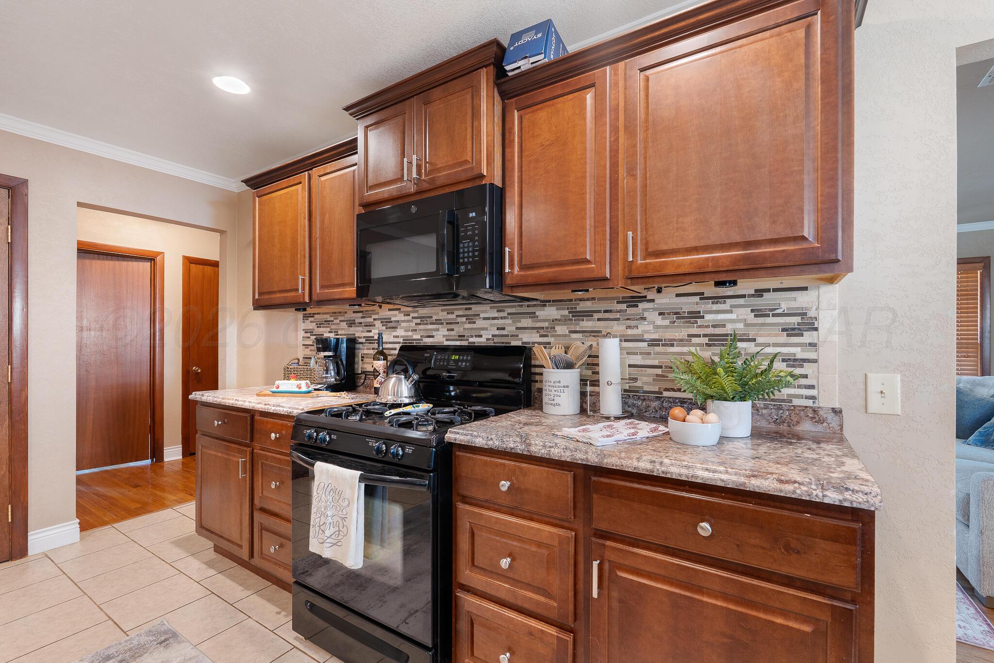 1103 Buena Vista Property Photo 11