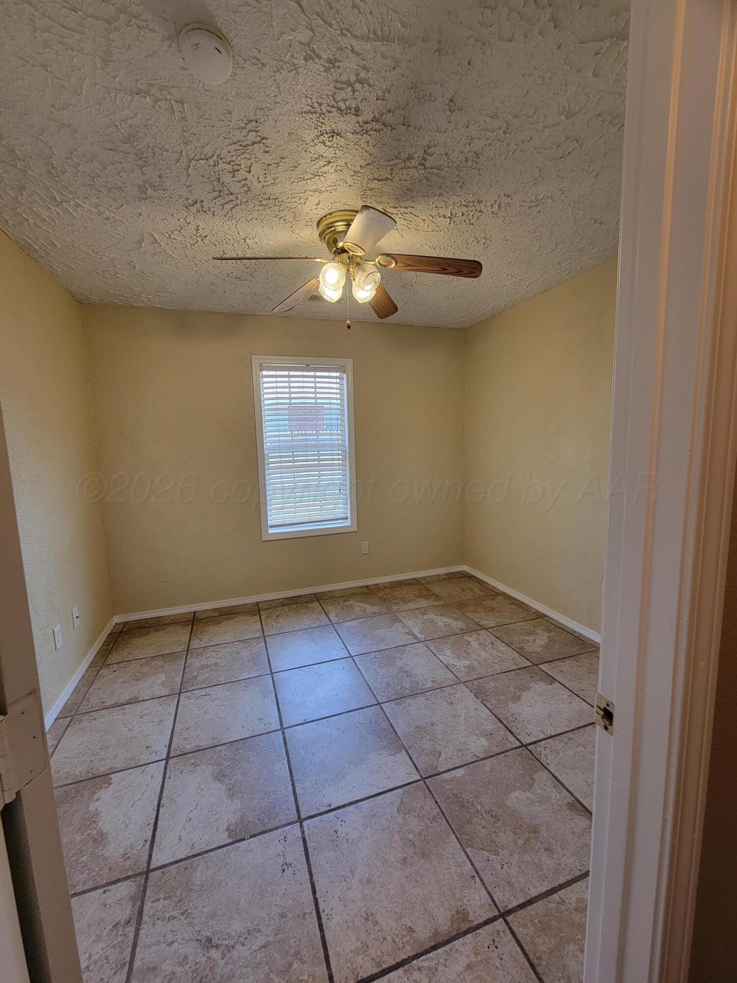 3811 S Roberts Street Property Photo 13