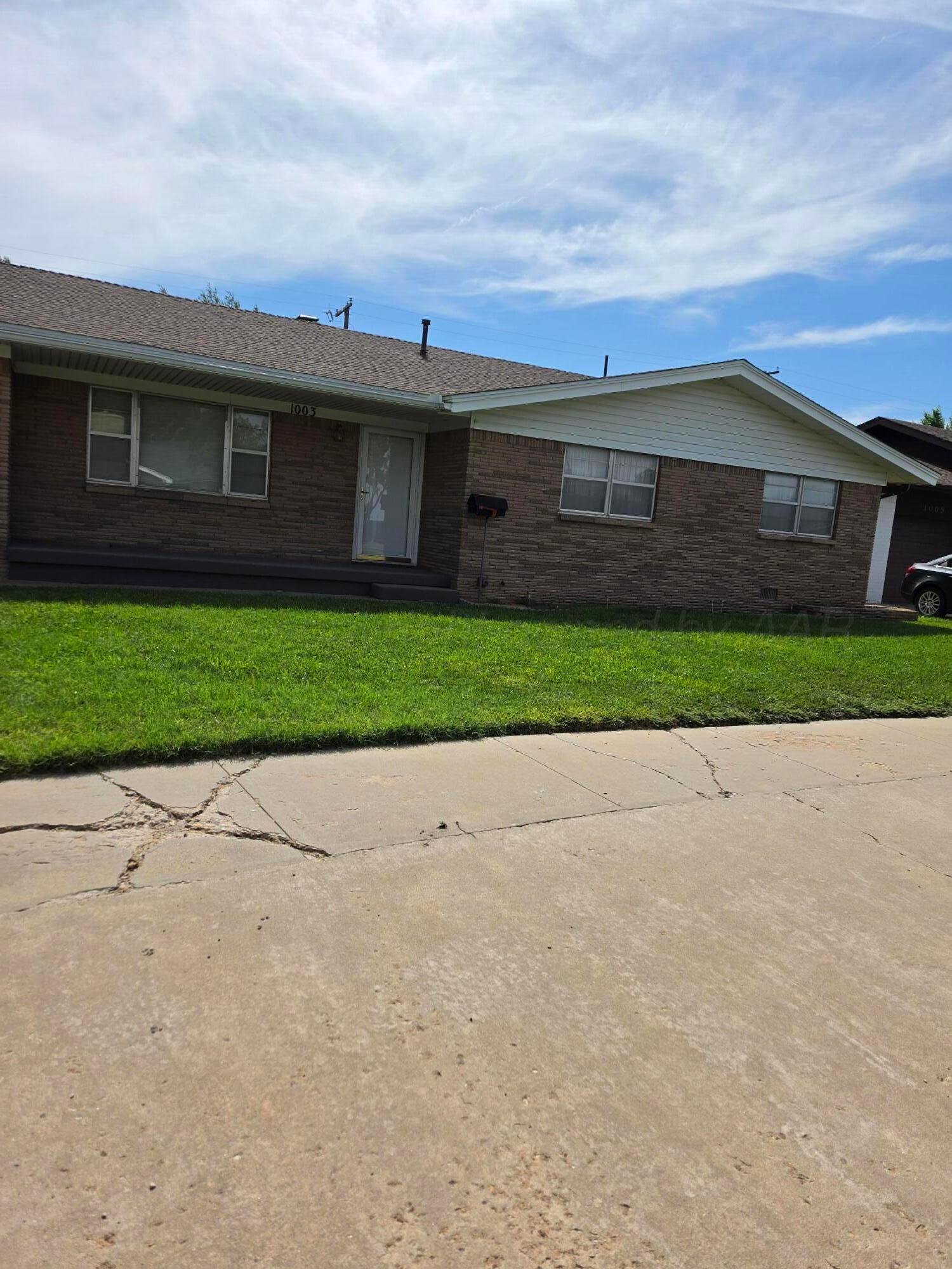 1003 Northwestern Street Property Photo 1