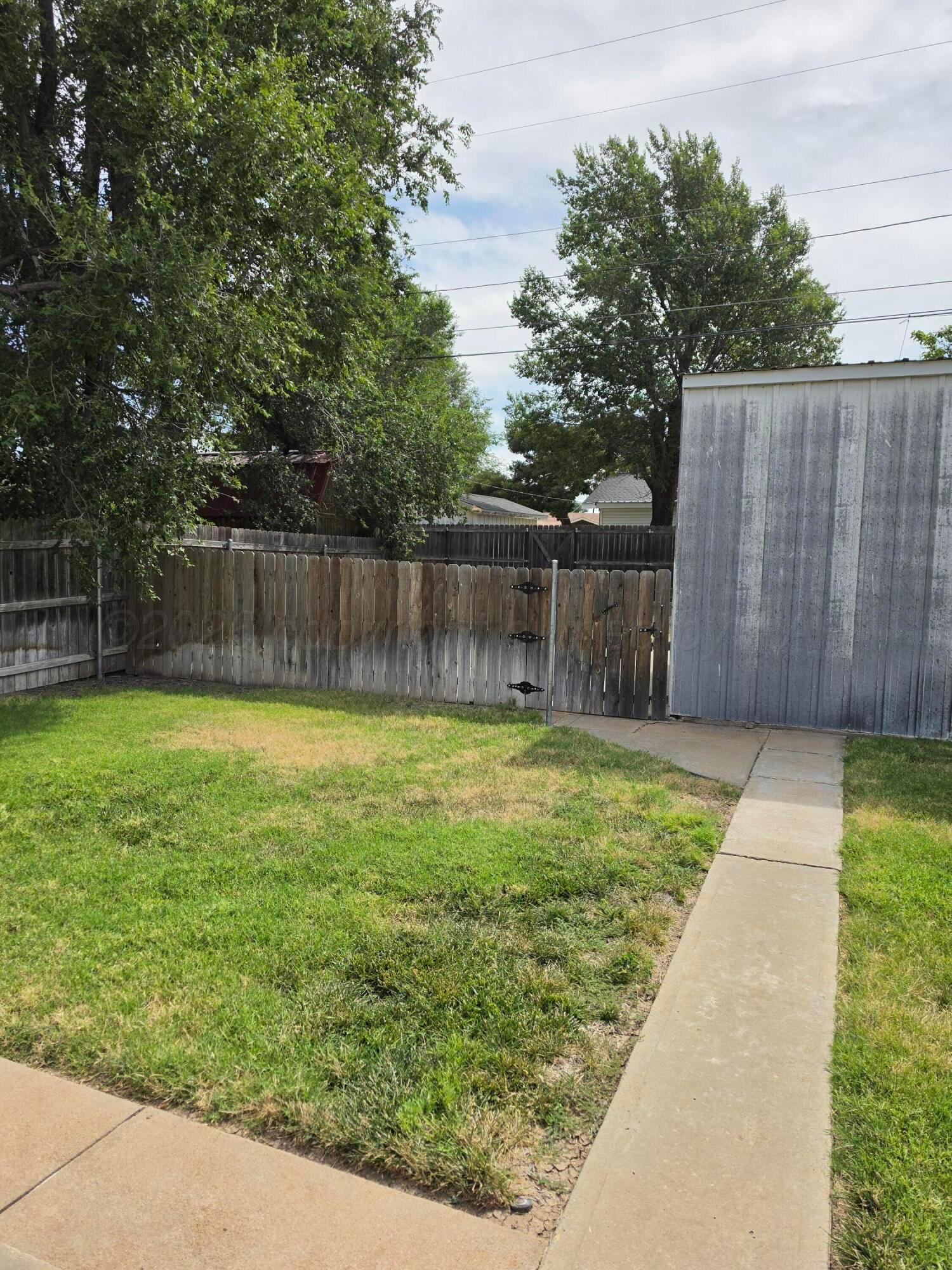 1003 Northwestern Street Property Photo 8