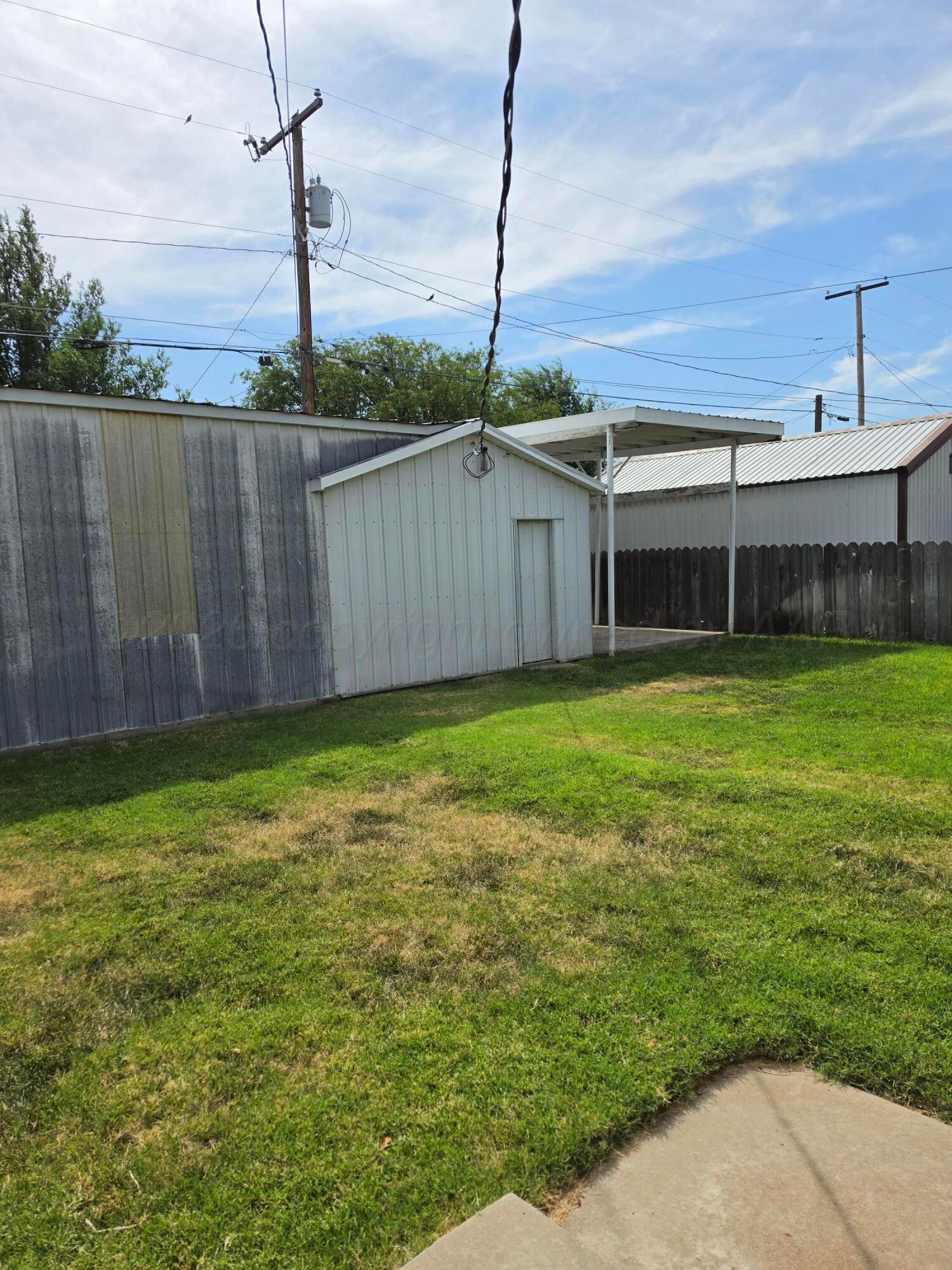 1003 Northwestern Street Property Photo 9