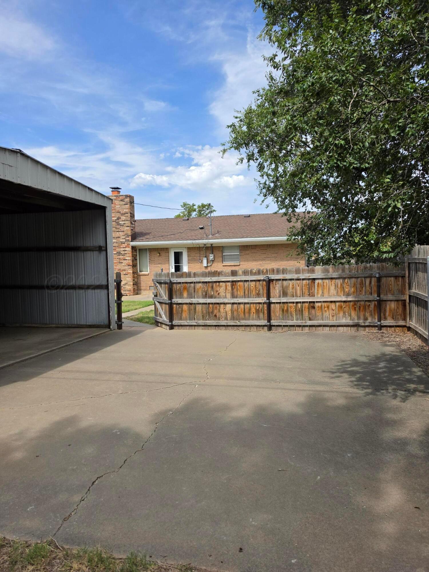 1003 Northwestern Street Property Photo 11