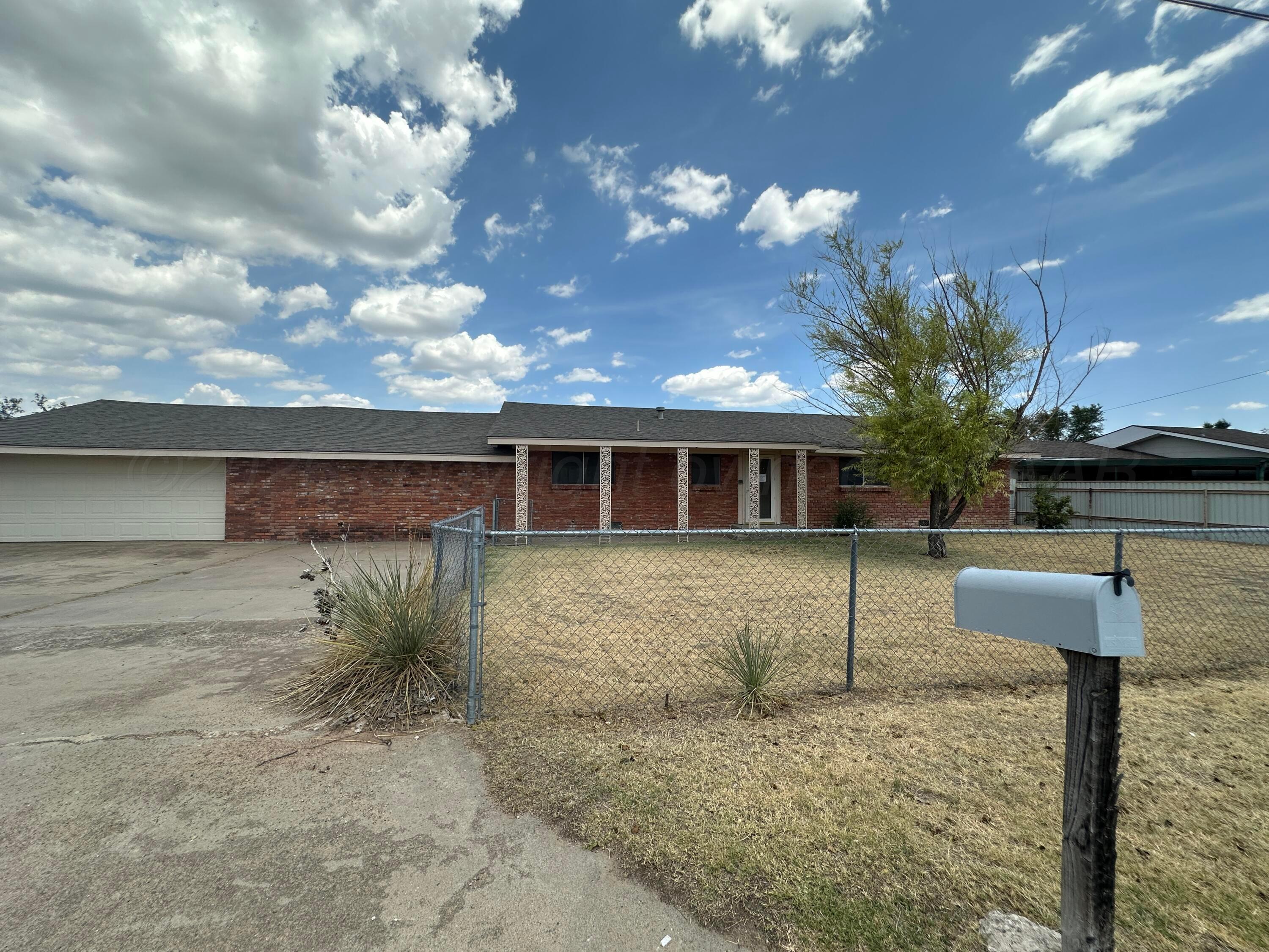 1308 Lion Street Property Photo 1