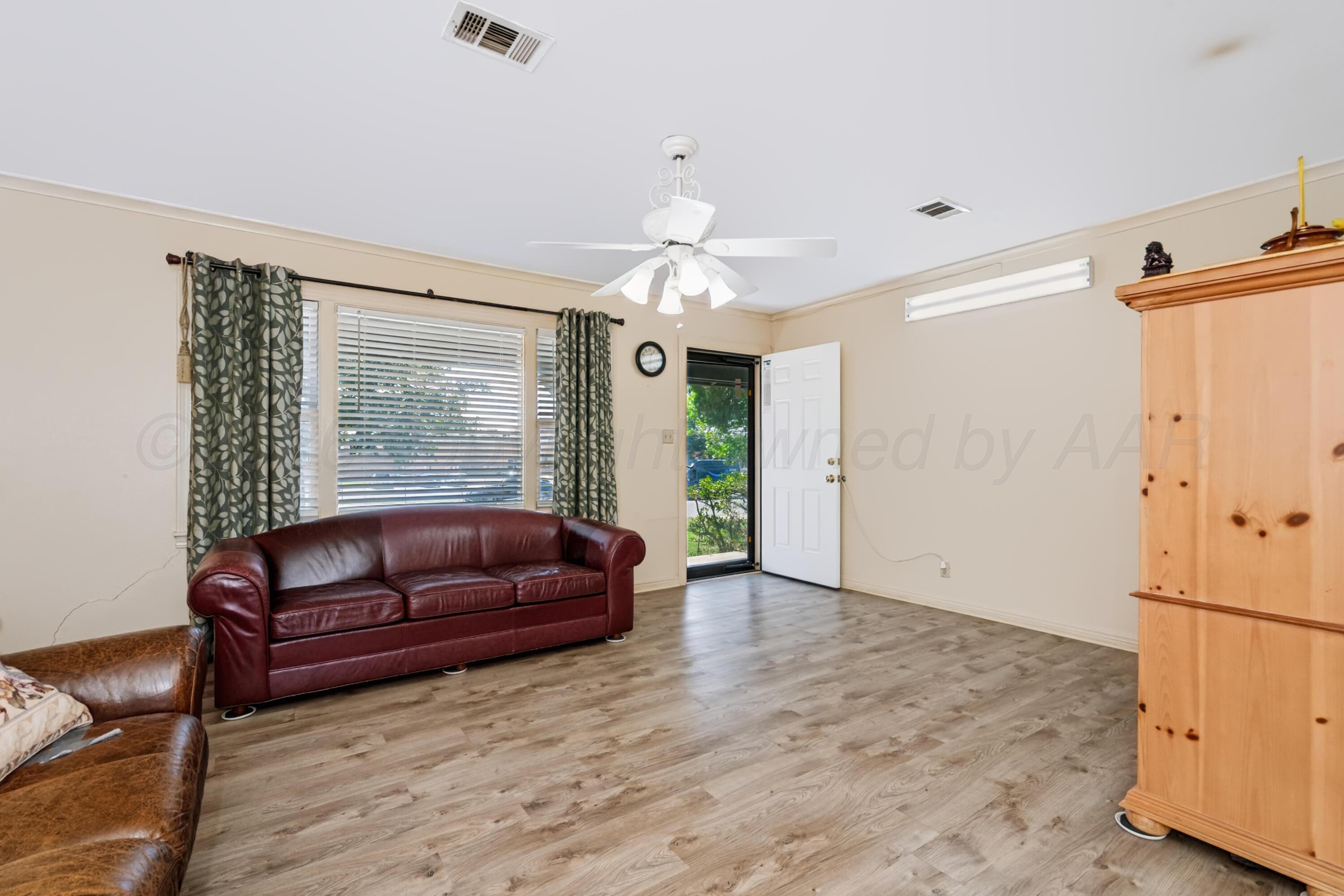 3908 Westlawn Avenue Property Photo 6