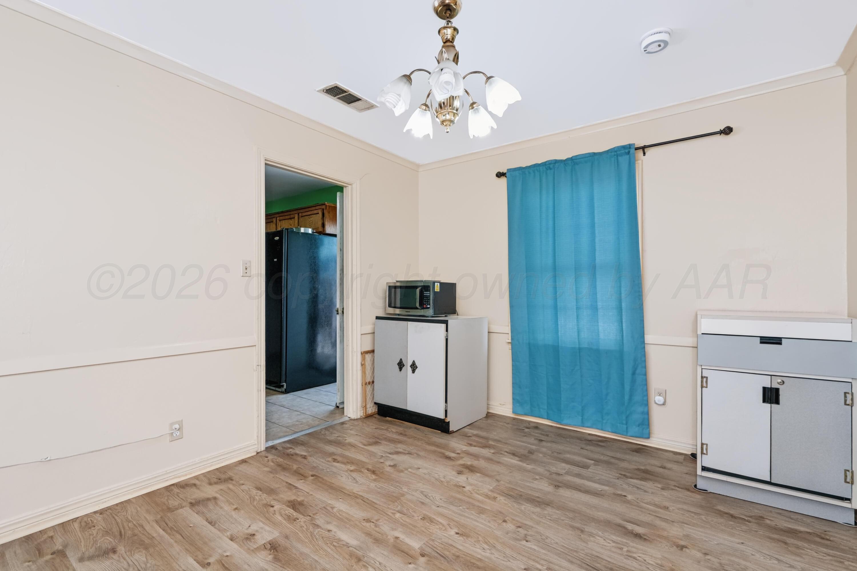 3908 Westlawn Avenue Property Photo 9