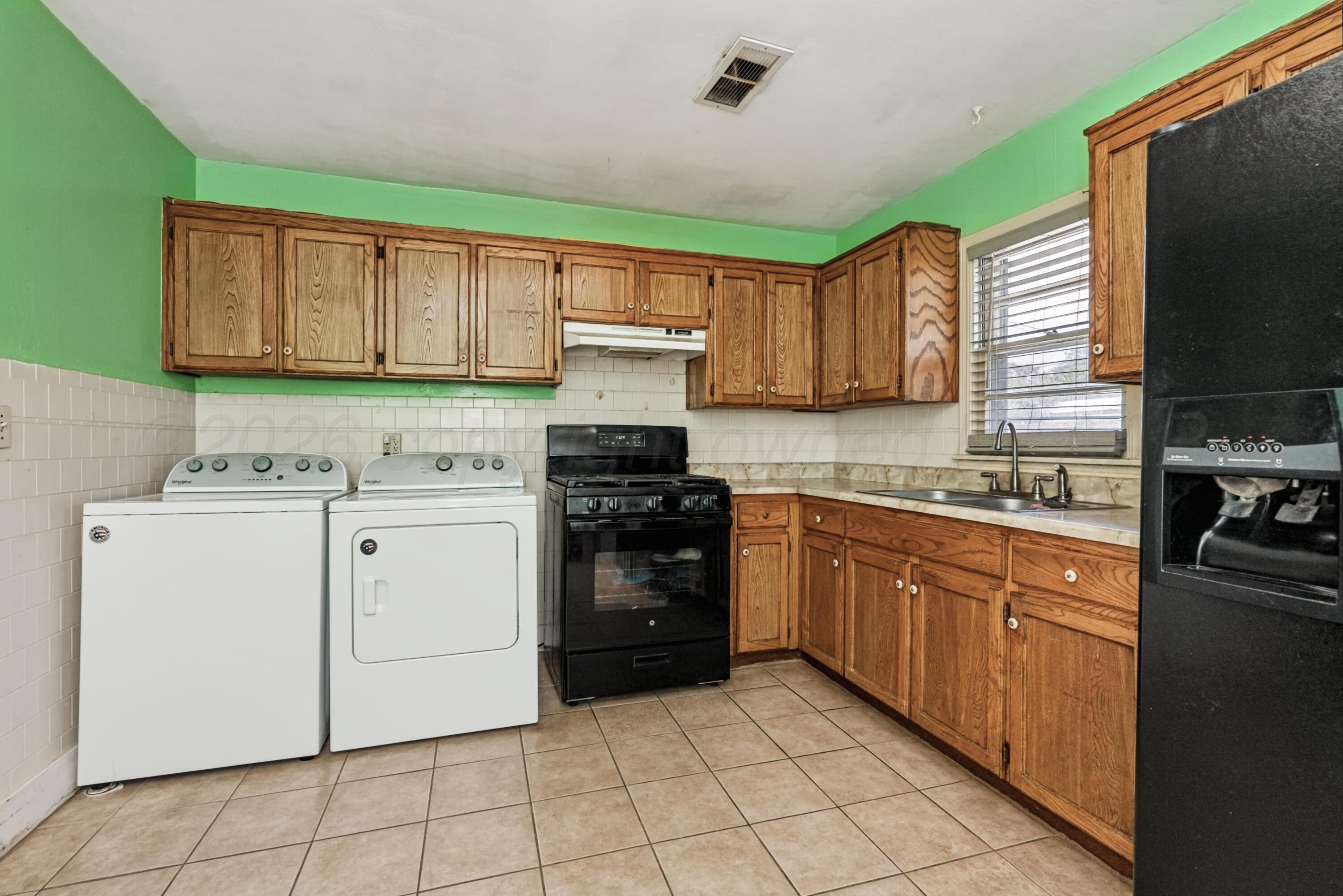 3908 Westlawn Avenue Property Photo 11