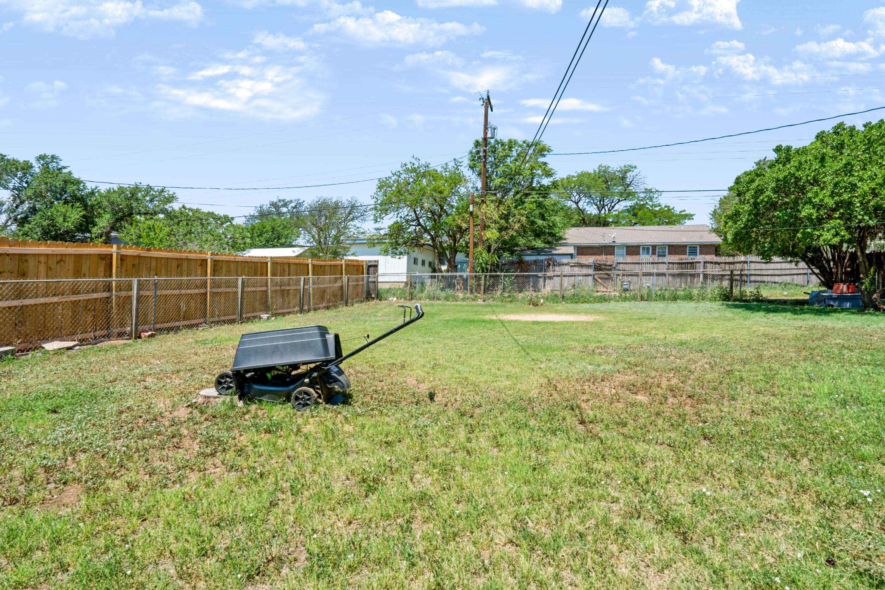 3908 Westlawn Avenue Property Photo 27