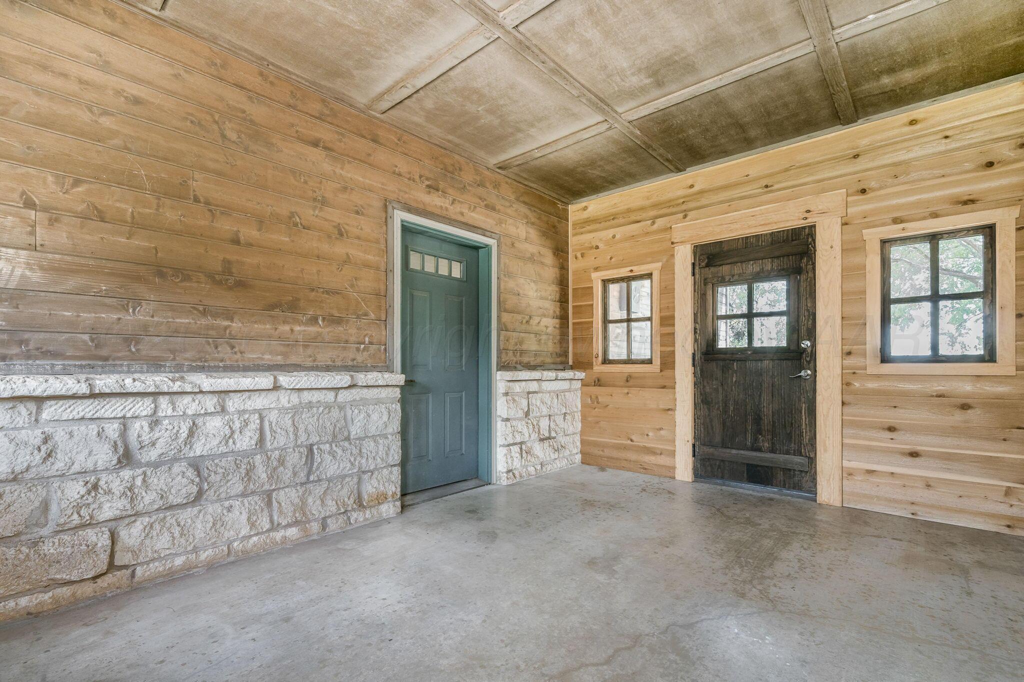 3001 Hester Road Property Photo 9