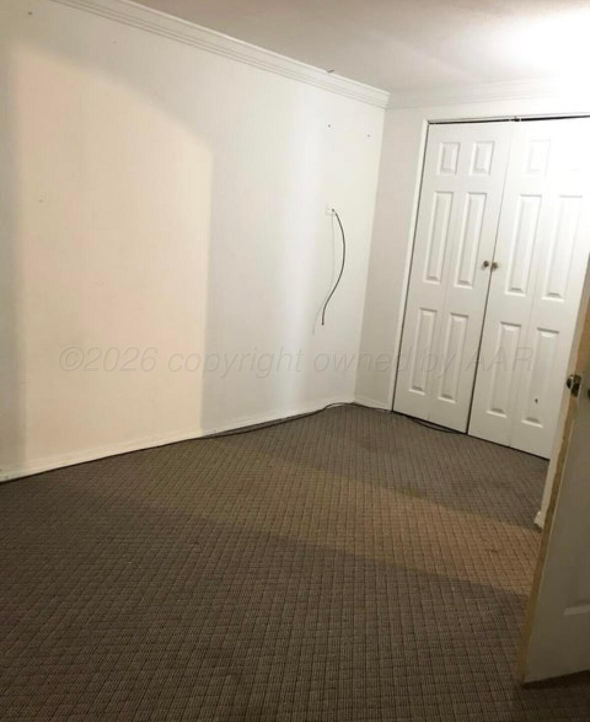 804 S Avenue L Property Photo 6