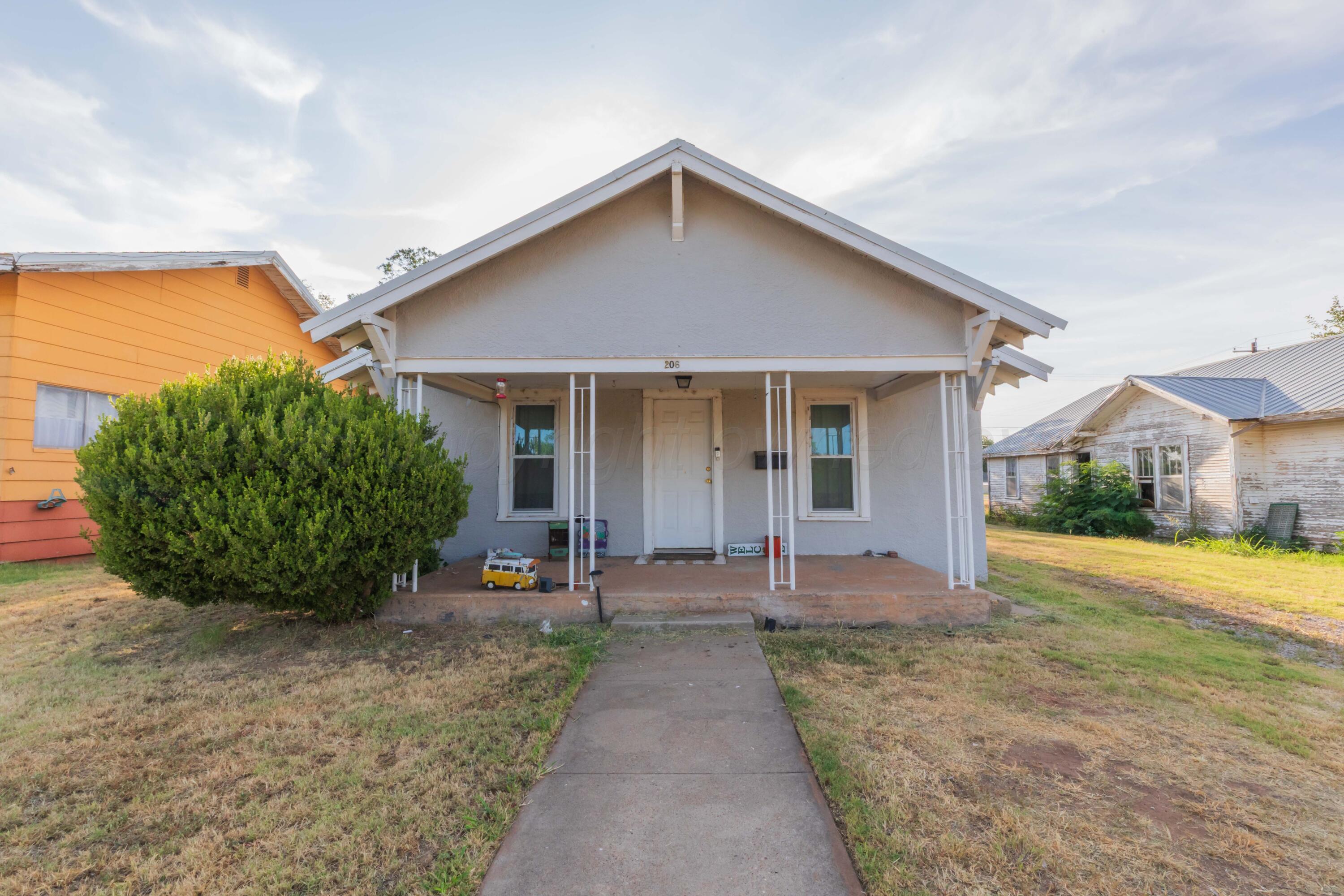 206 S Madden Street Property Photo 1