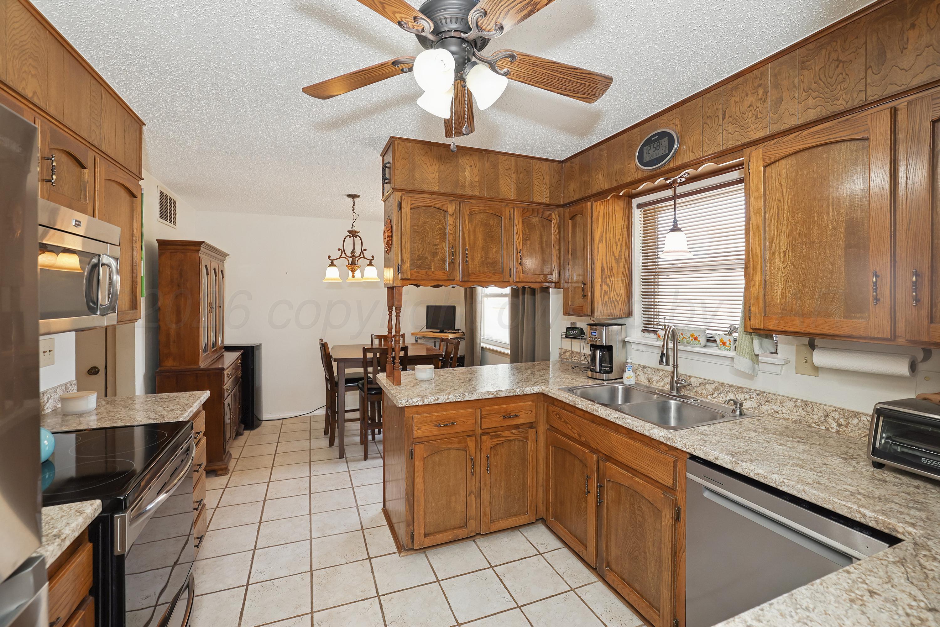 6740 Westcliff Circle Property Photo 8