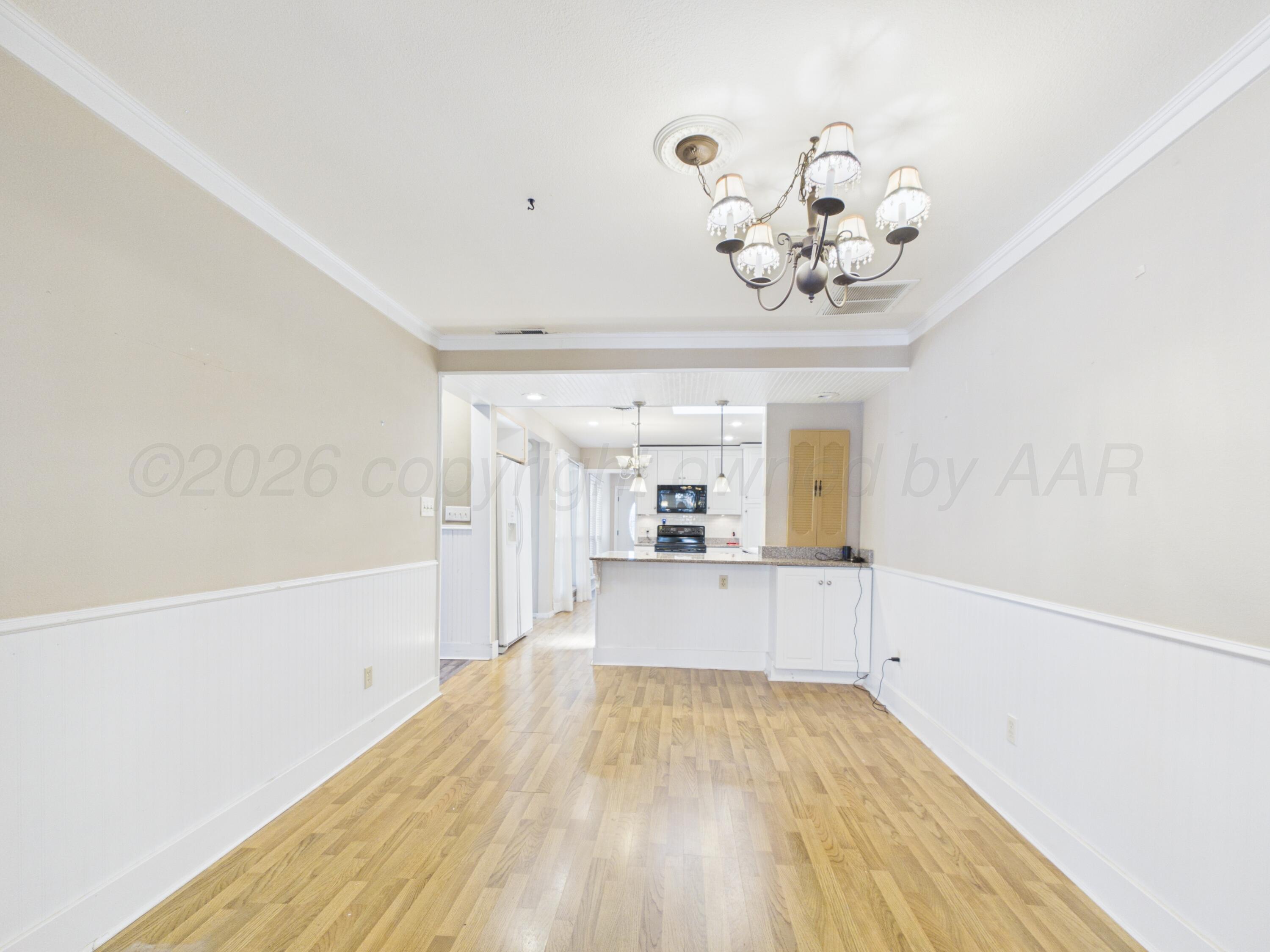 613 N Doucette Street Property Photo 20