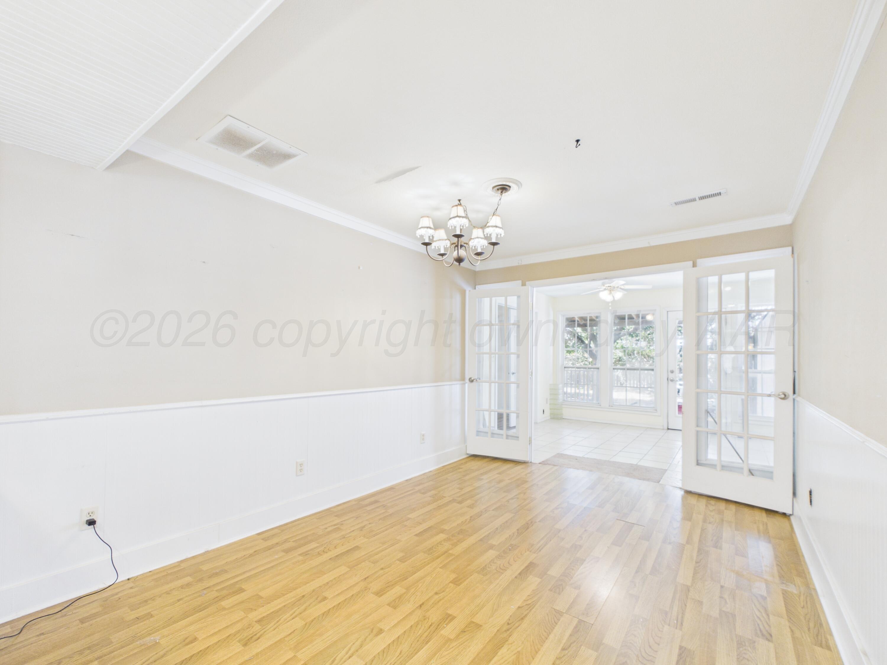 613 N Doucette Street Property Photo 21