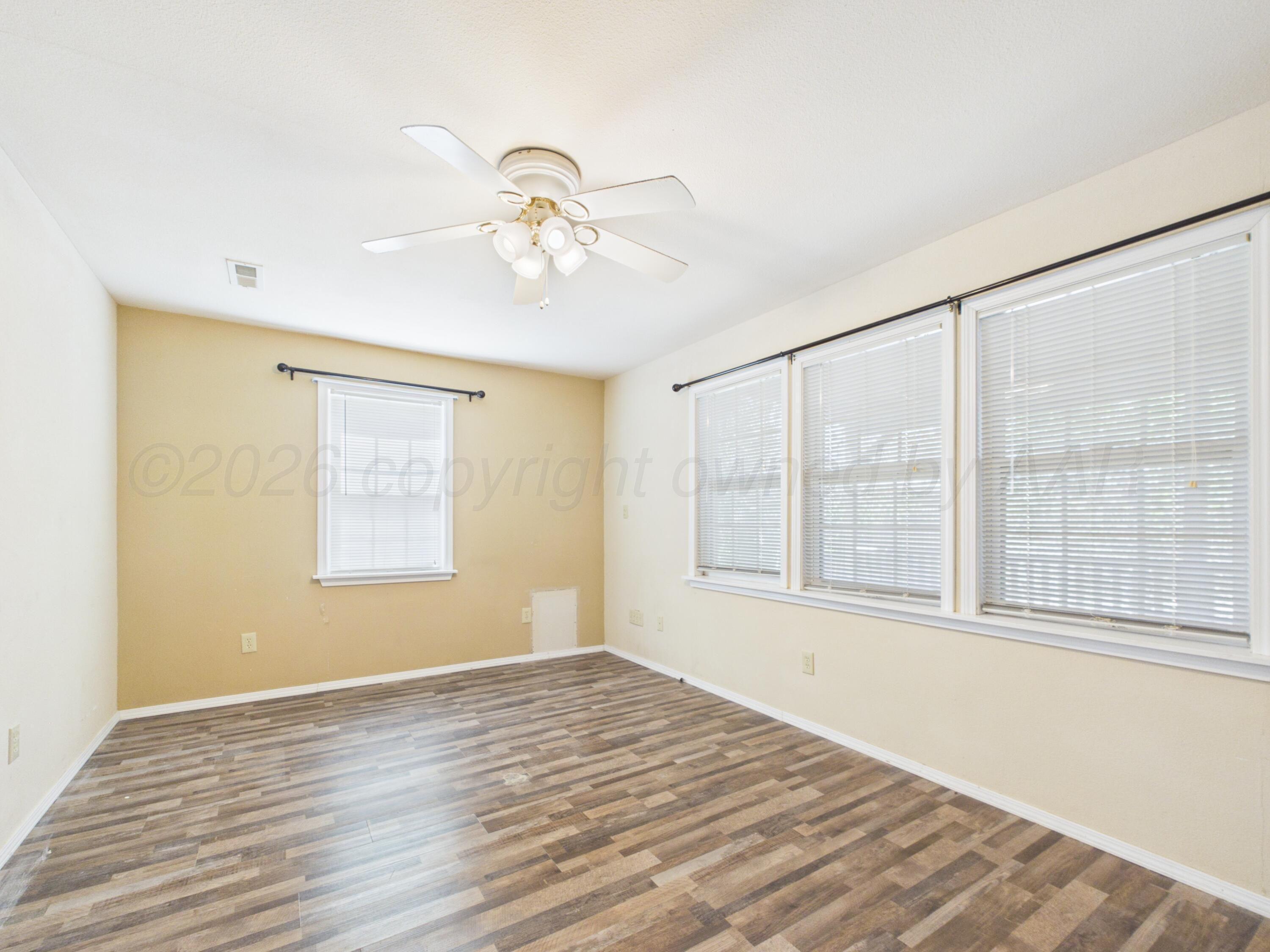 613 N Doucette Street Property Photo 26