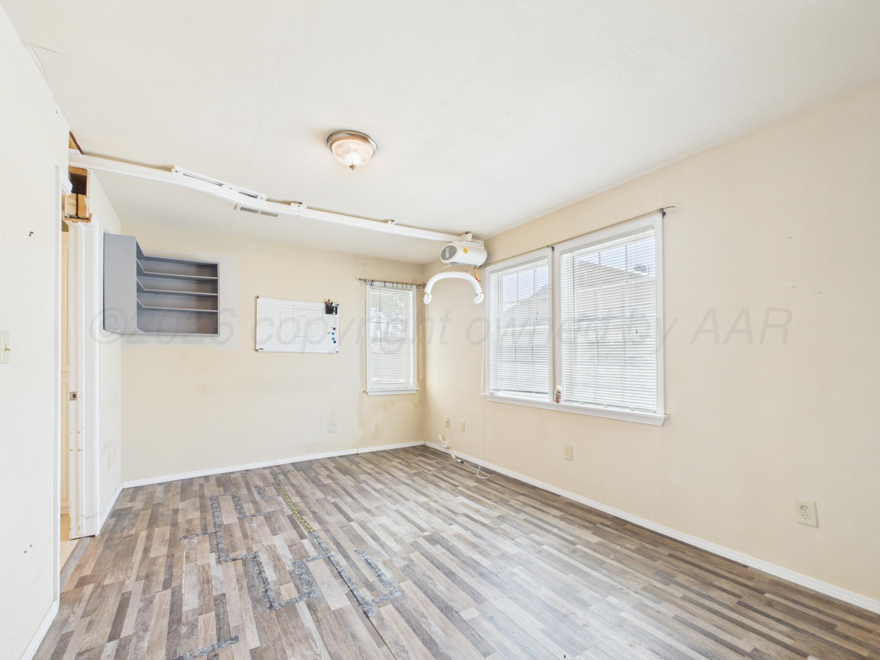 613 N Doucette Street Property Photo 28