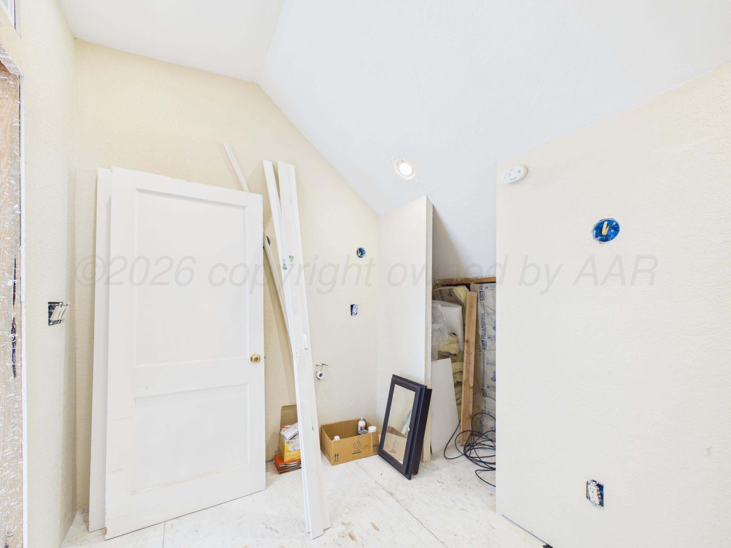 613 N Doucette Street Property Photo 39