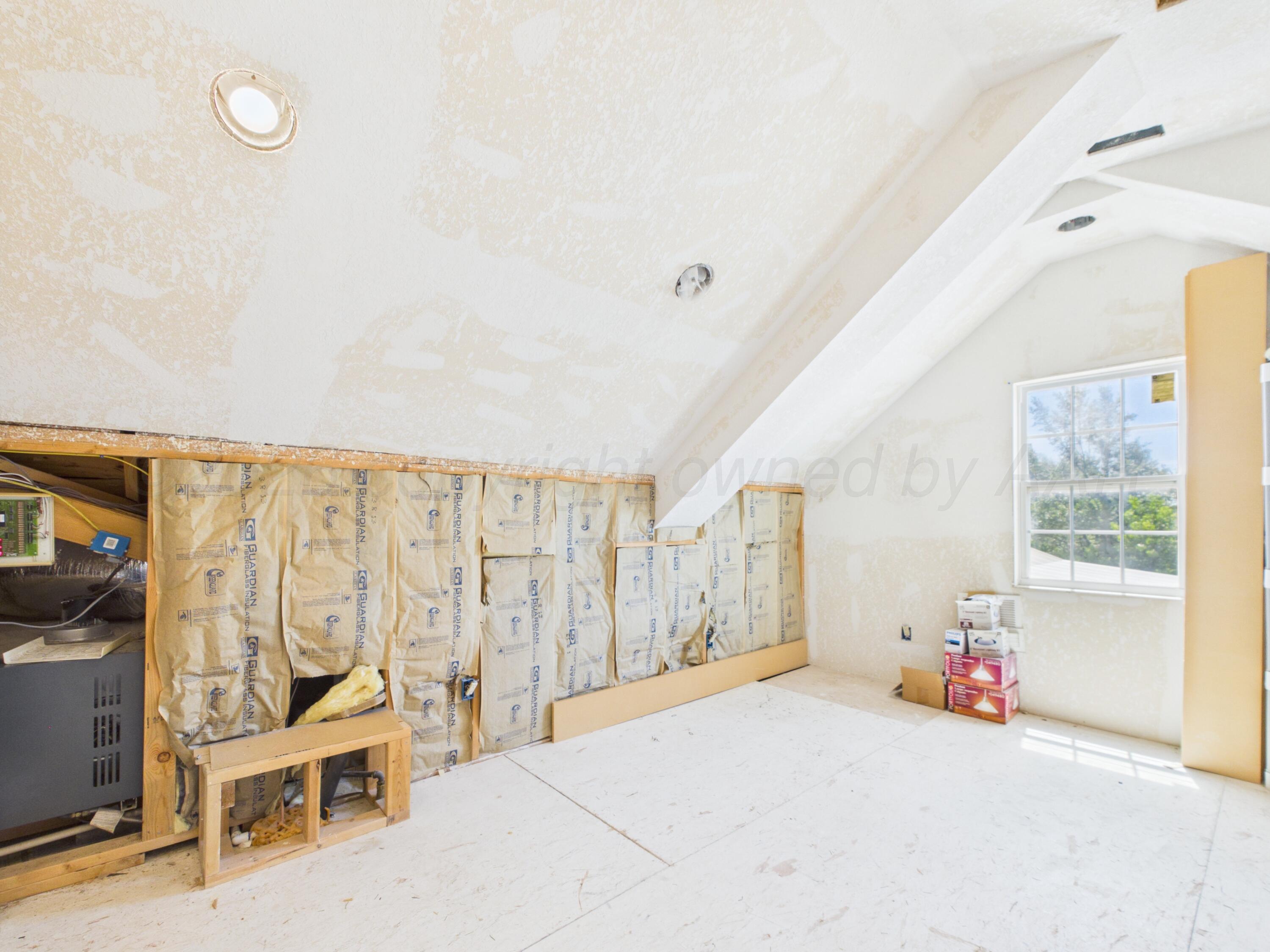613 N Doucette Street Property Photo 40