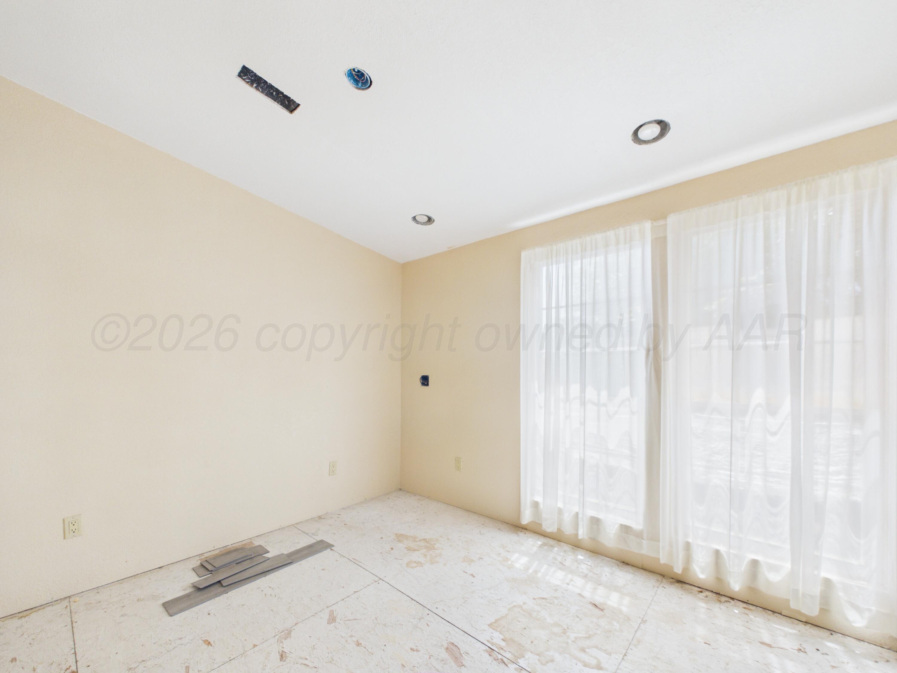 613 N Doucette Street Property Photo 42