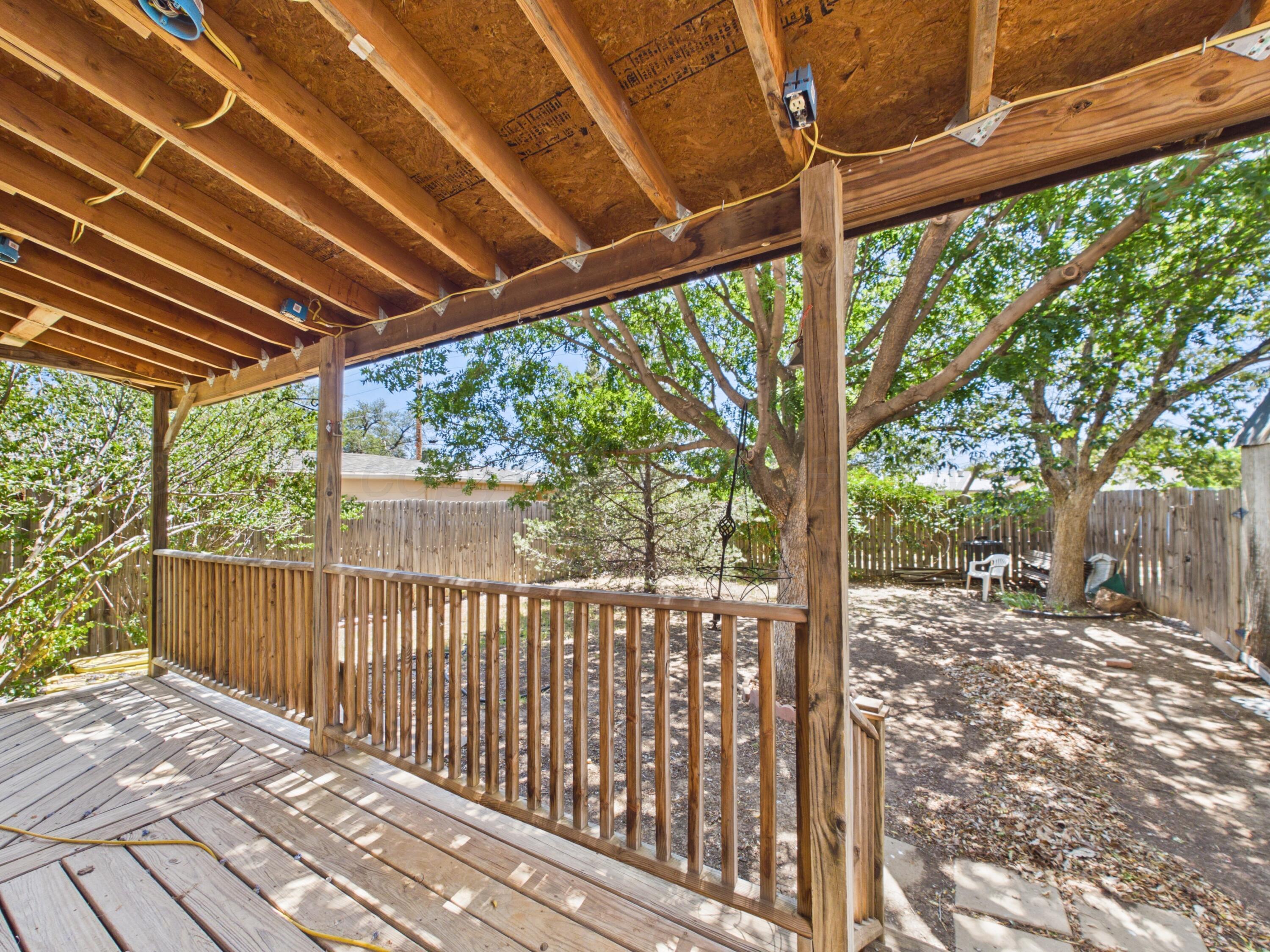613 N Doucette Street Property Photo 43