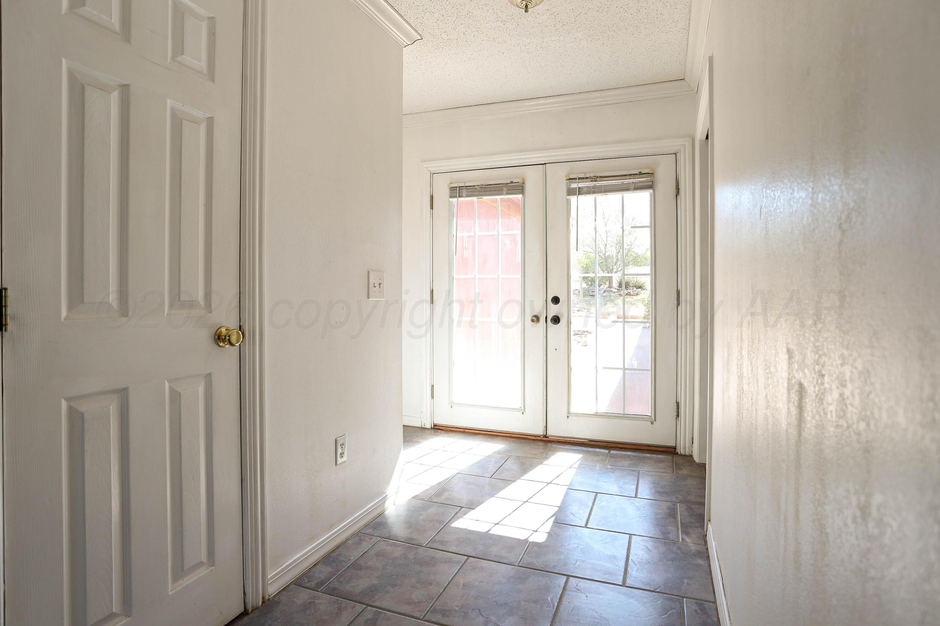 1906 Crestview Avenue Property Photo 8