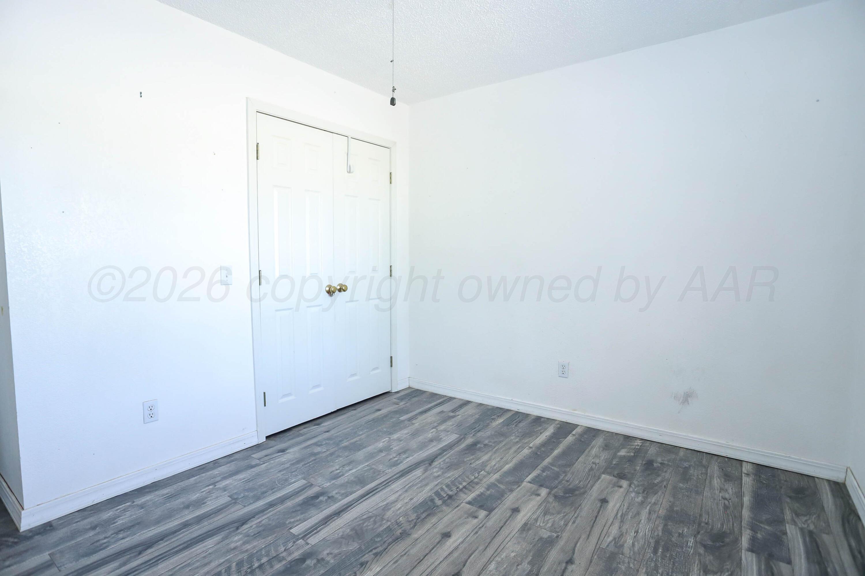 1906 Crestview Avenue Property Photo 20