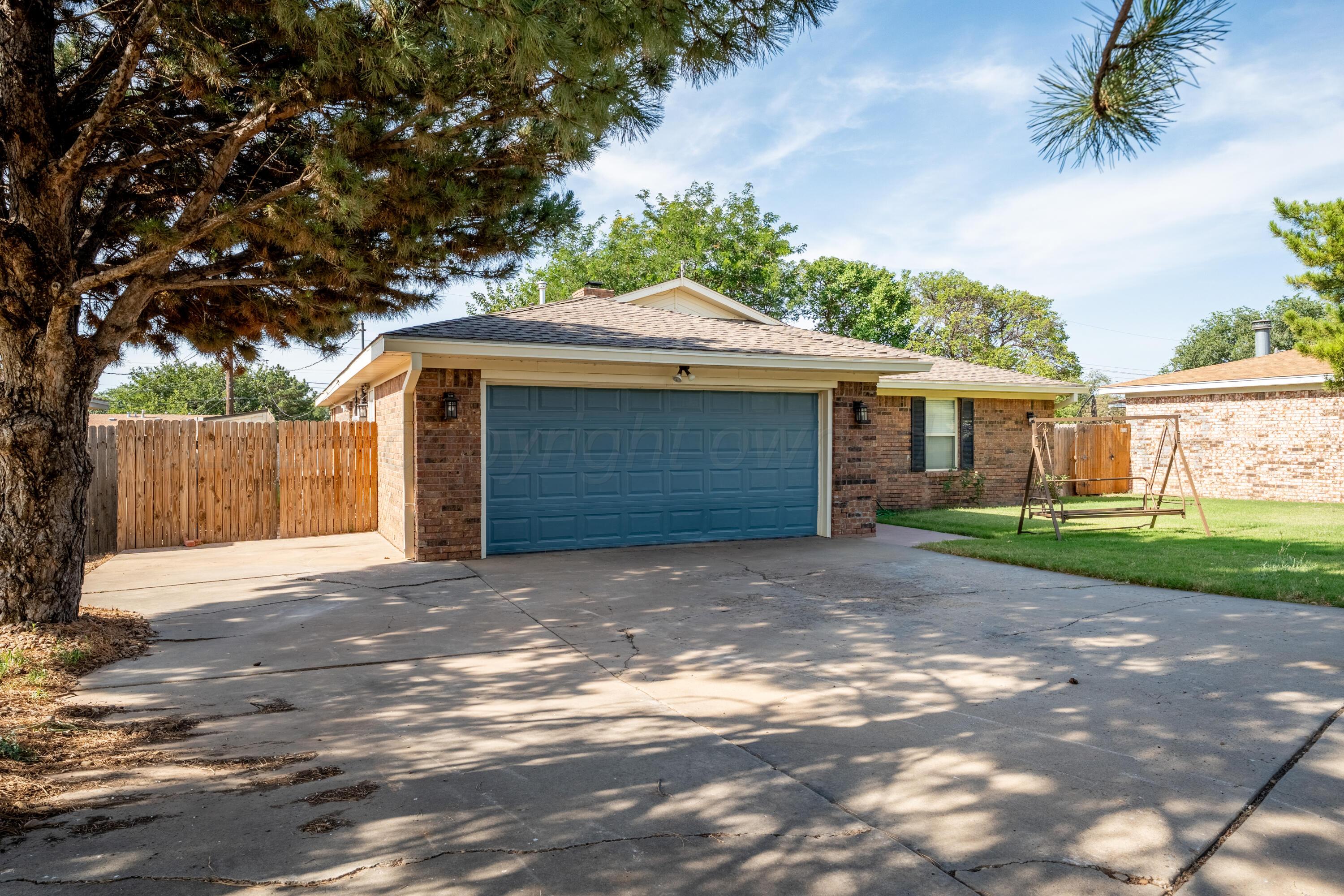 4203 Dodson Drive Property Photo 2