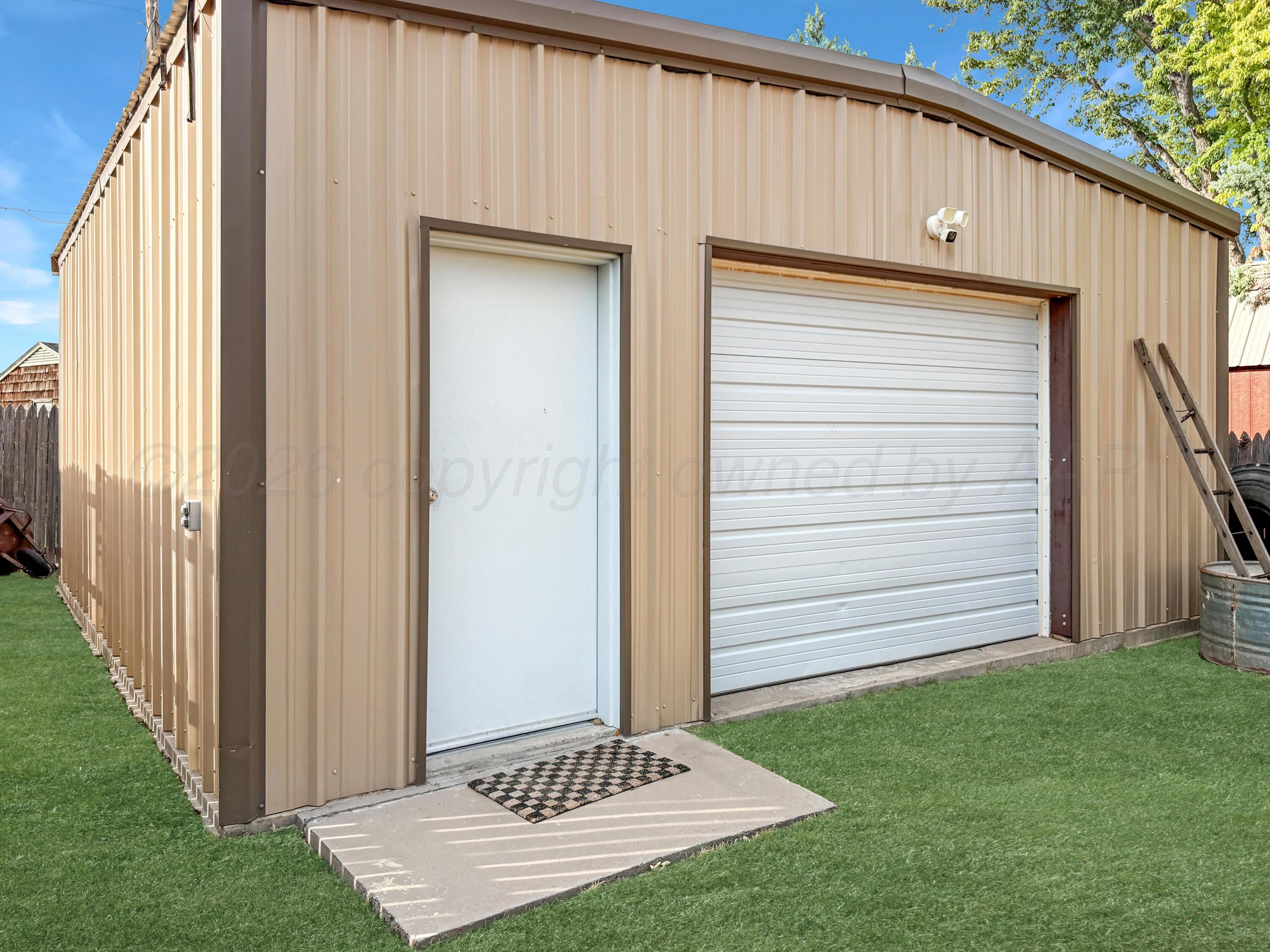 408 Bois D' Arc Property Photo 41