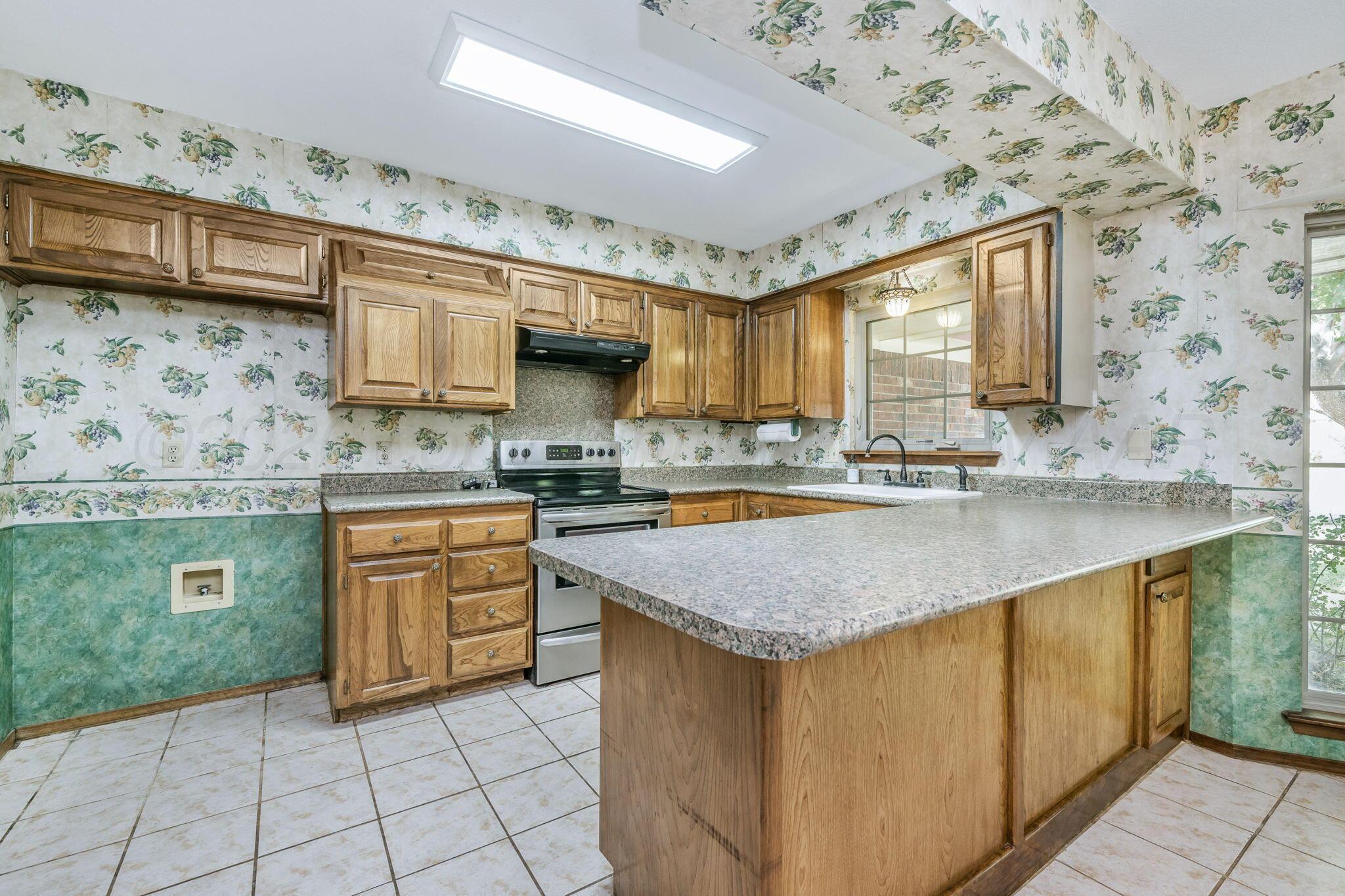 7808 Simpson Drive Property Photo 5